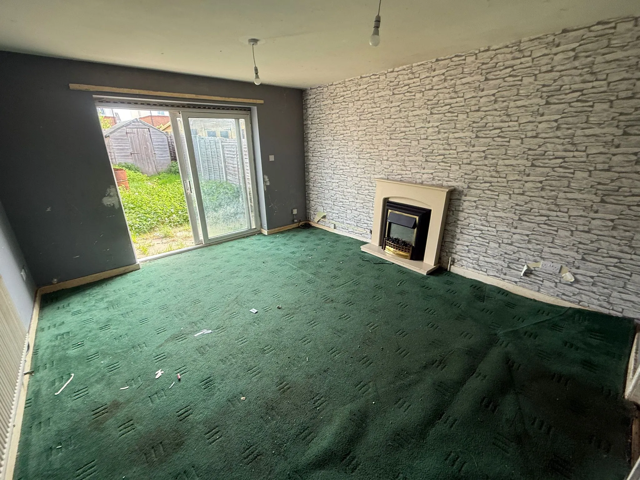 3 Bedroom Semi-Detached in Brierley Hill