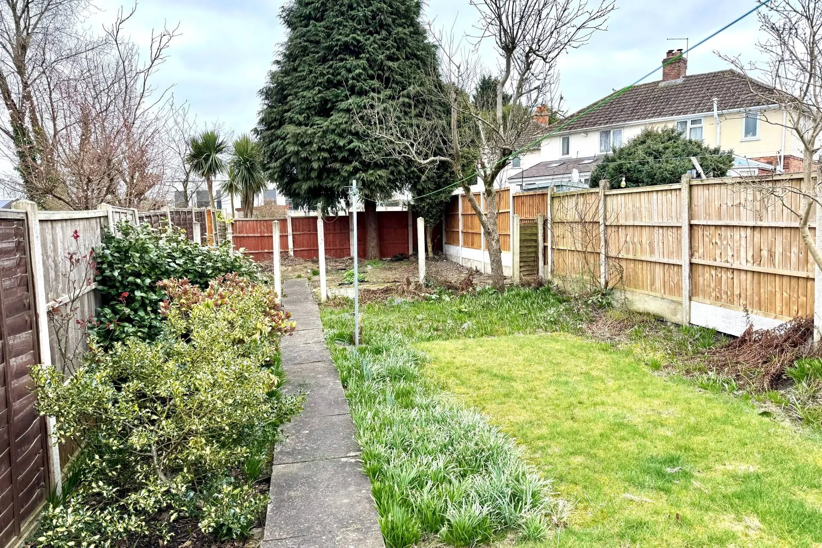 2 Bedroom semi-detached in Wolverhampton