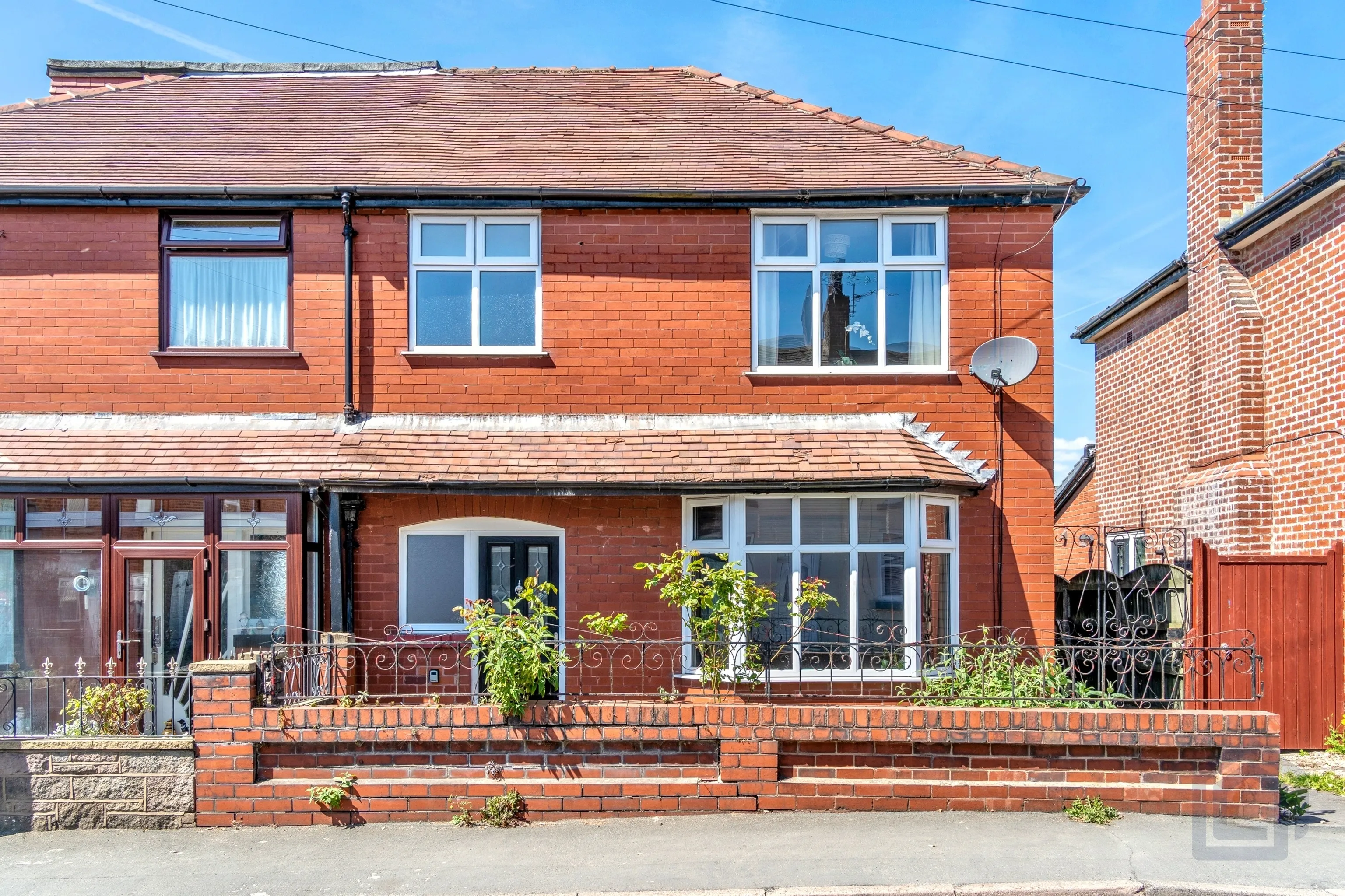 2 Bedroom Semi-Detached in Macclesfield
