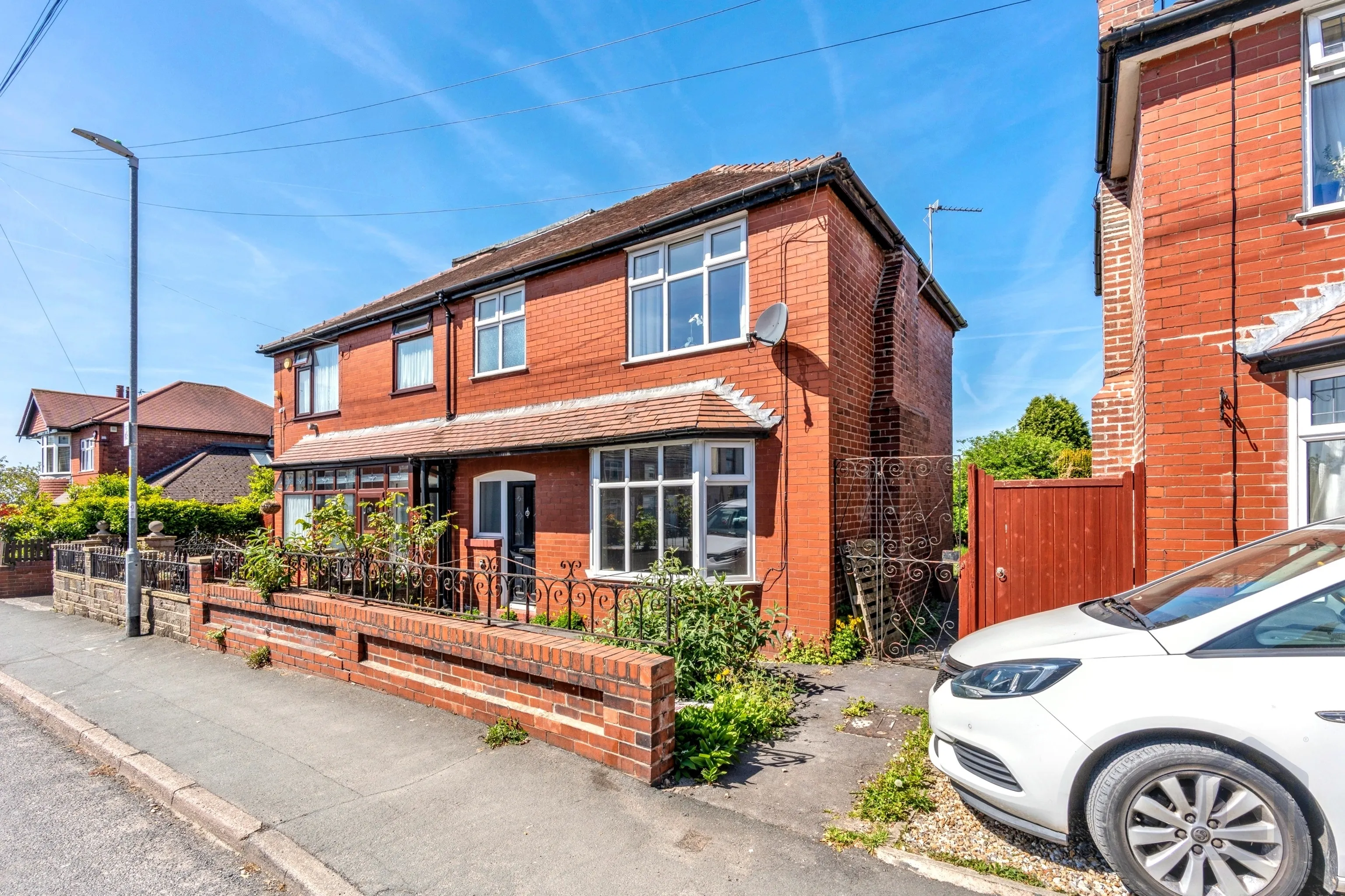 2 Bedroom Semi-Detached in Macclesfield