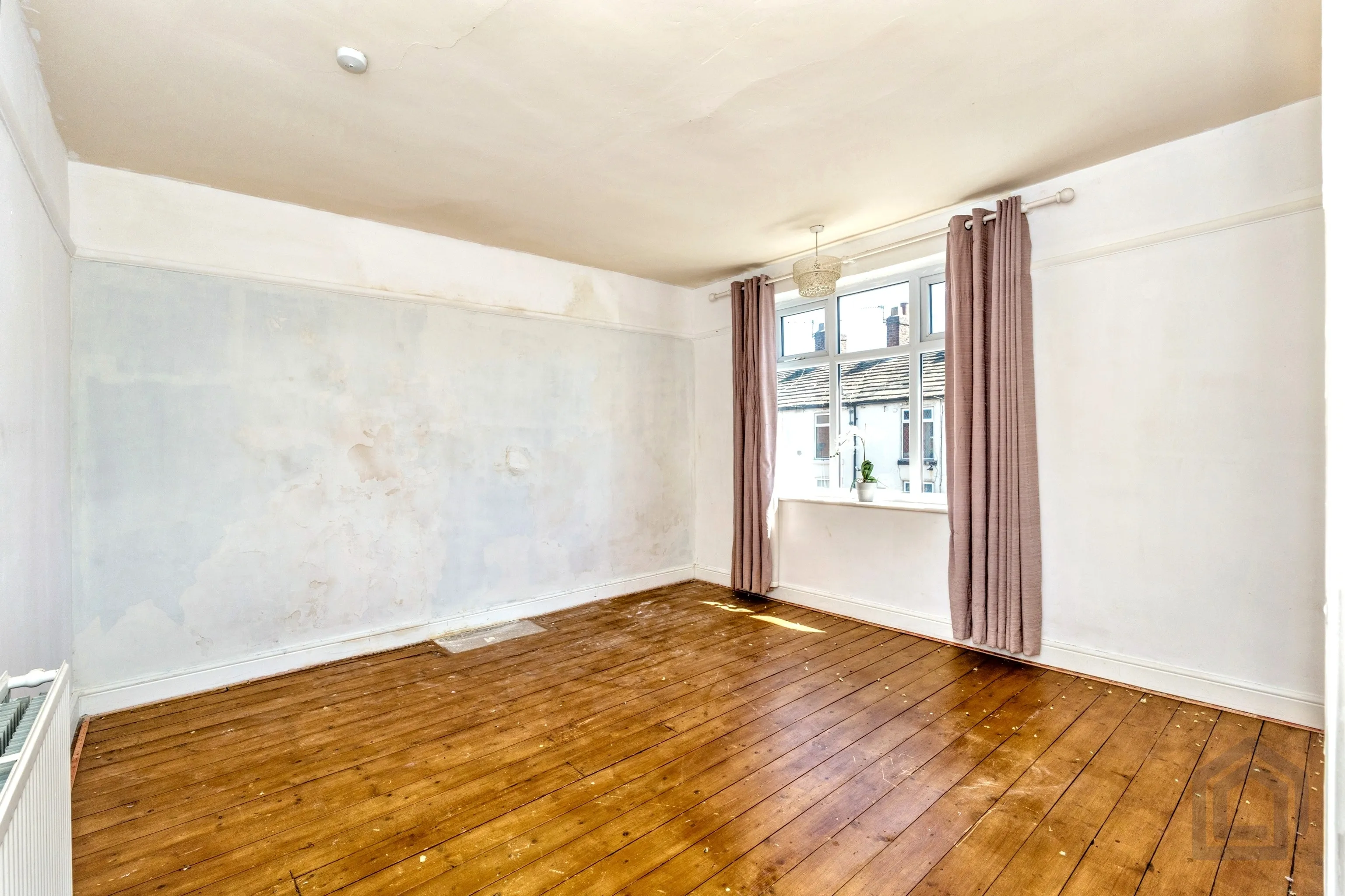 2 Bedroom Semi-Detached in Macclesfield