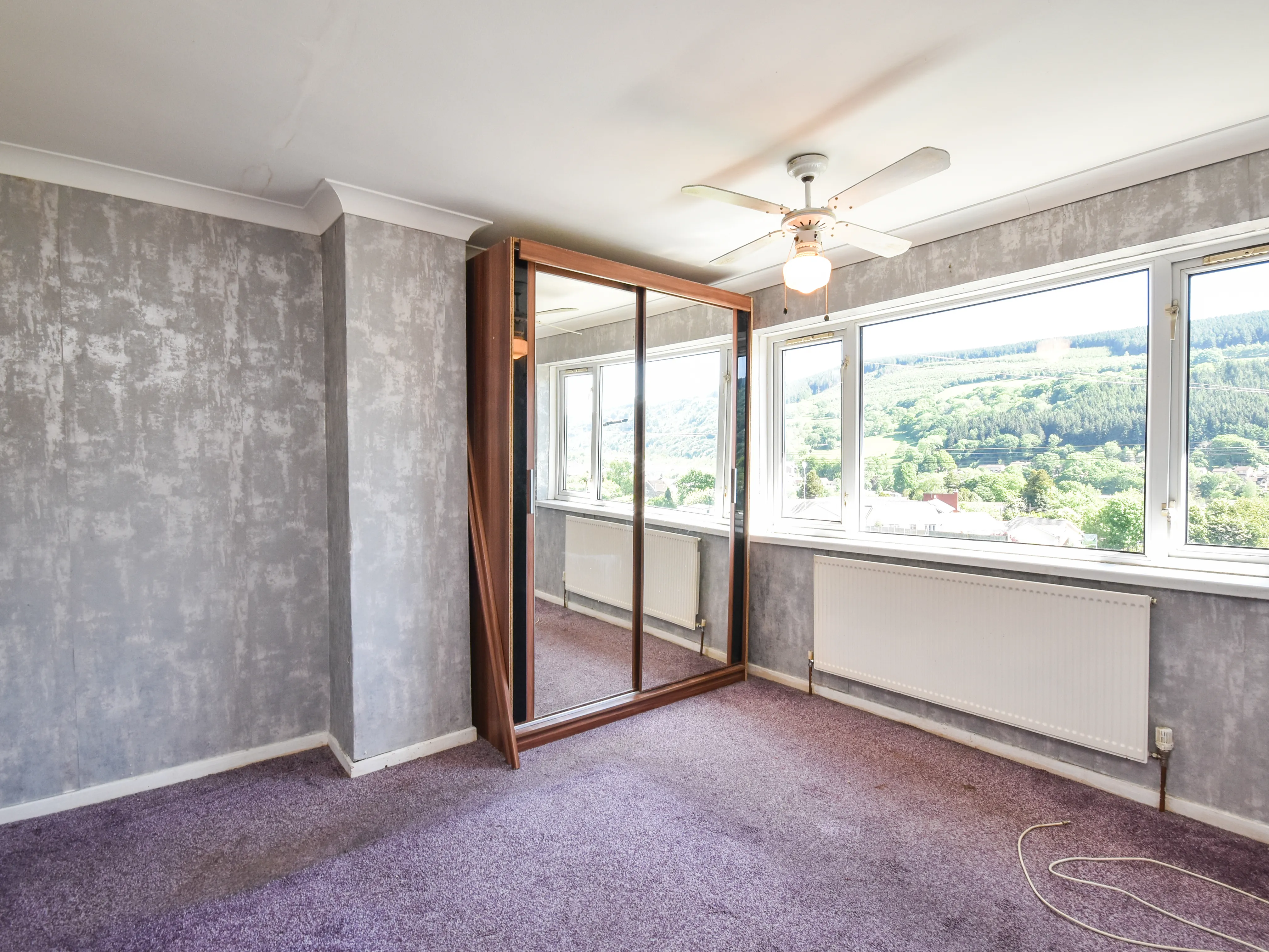 3 Bedroom Semi-Detached in Mountain Ash