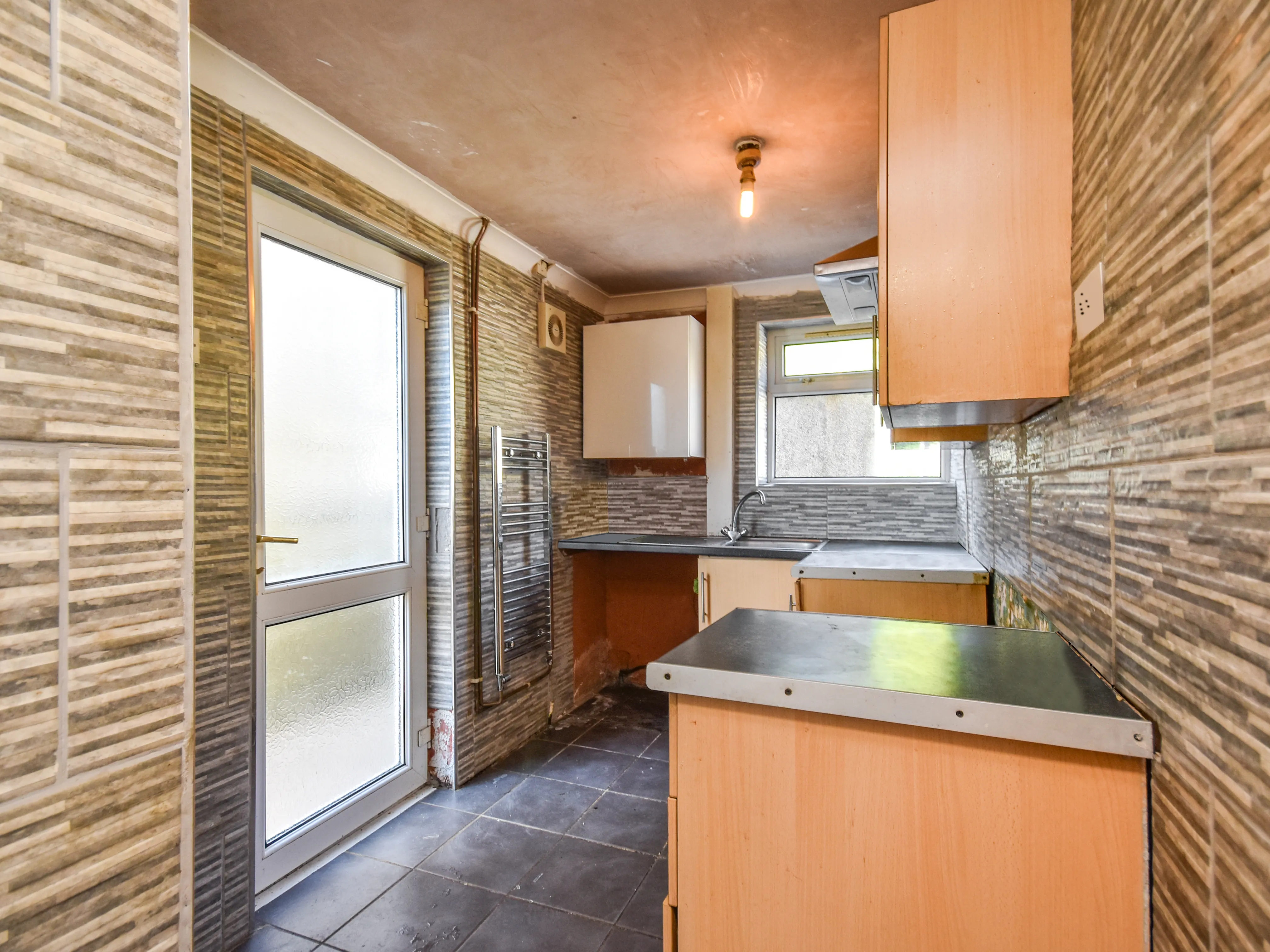 3 Bedroom Semi-Detached in Mountain Ash