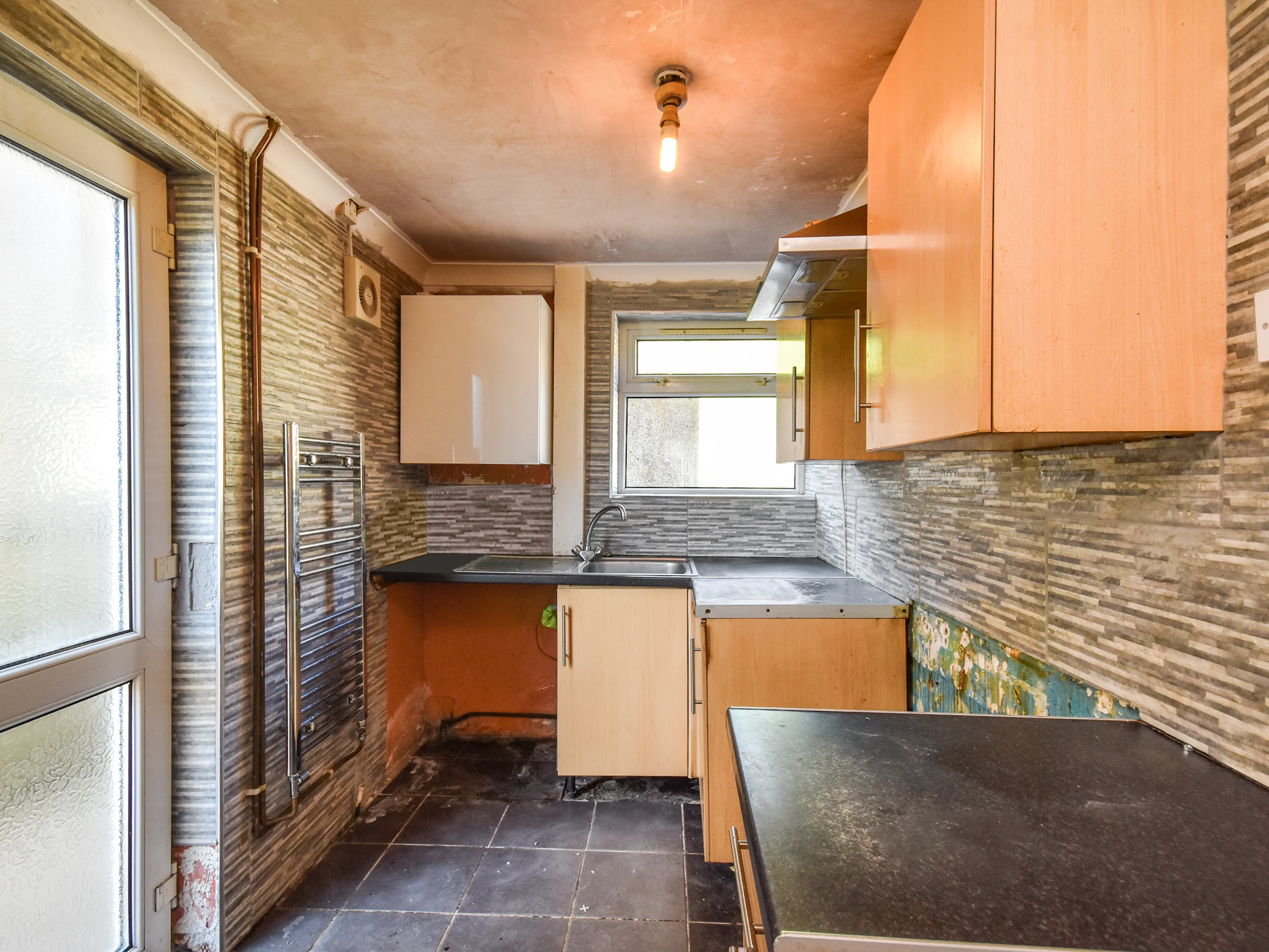 3 Bedroom Semi-Detached in Mountain Ash