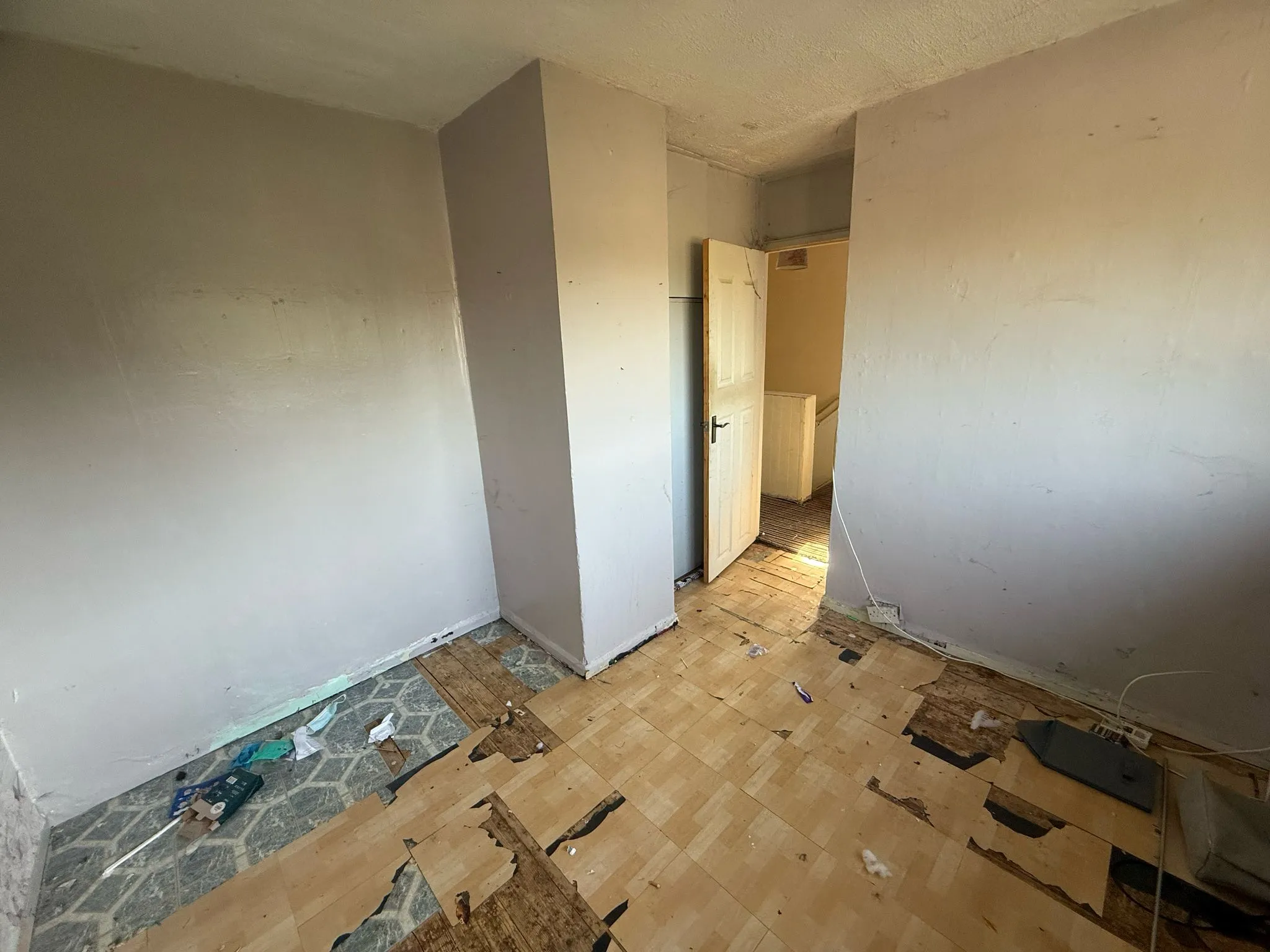 3 Bedroom End Terrace in Stafford