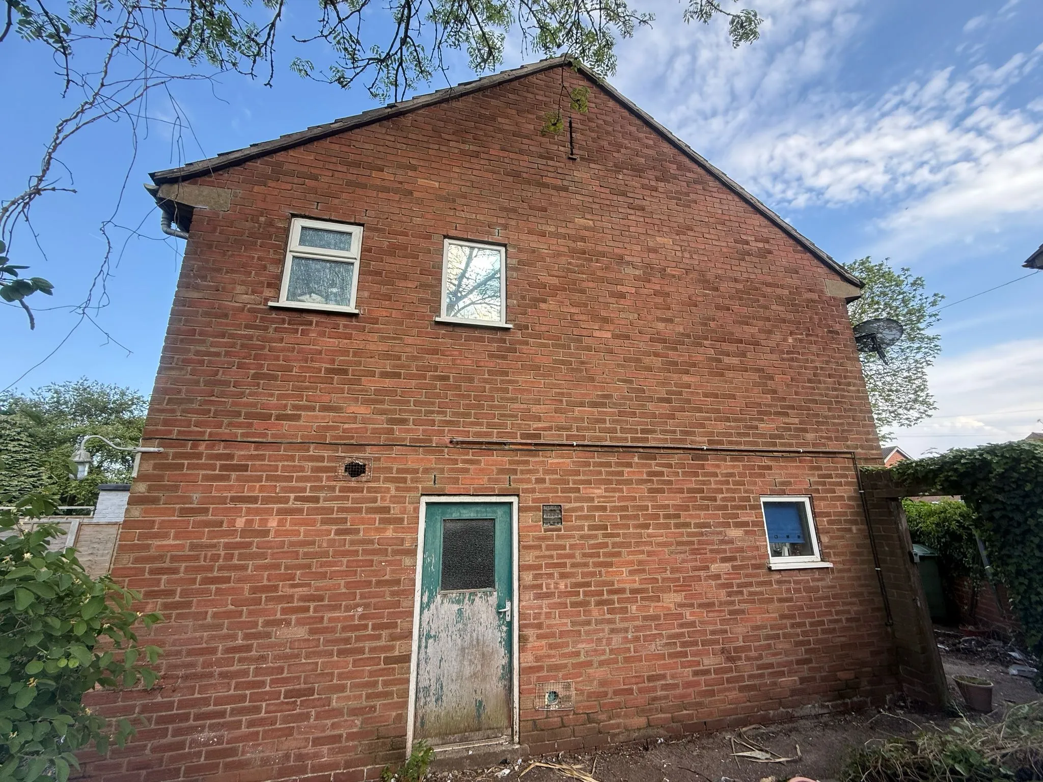 3 Bedroom End Terrace in Stafford