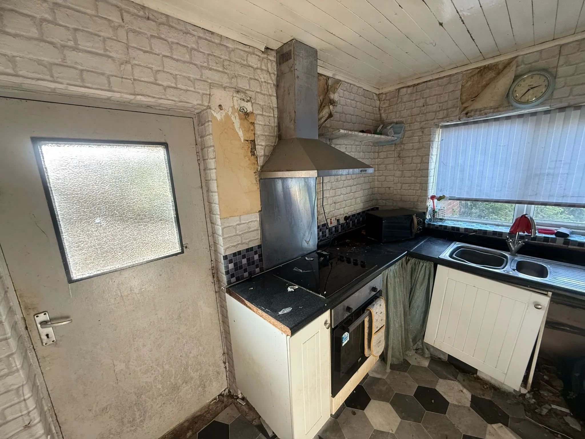 3 Bedroom End Terrace in Stafford