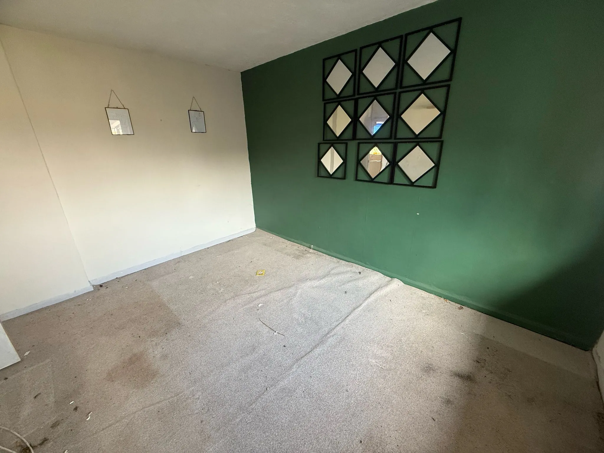 3 Bedroom End Terrace in Stafford