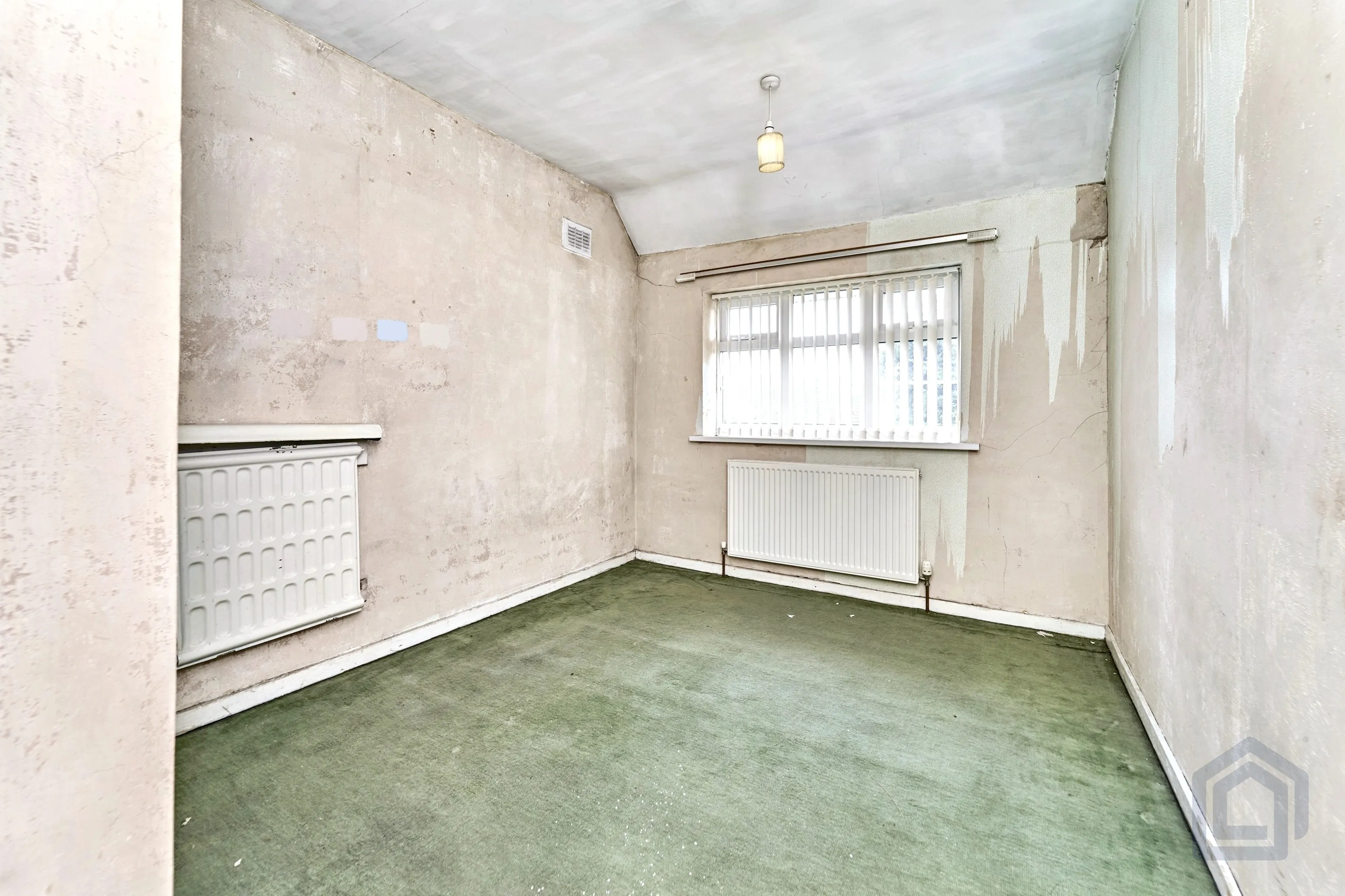 3 Bedroom Semi-Detached in Walsall
