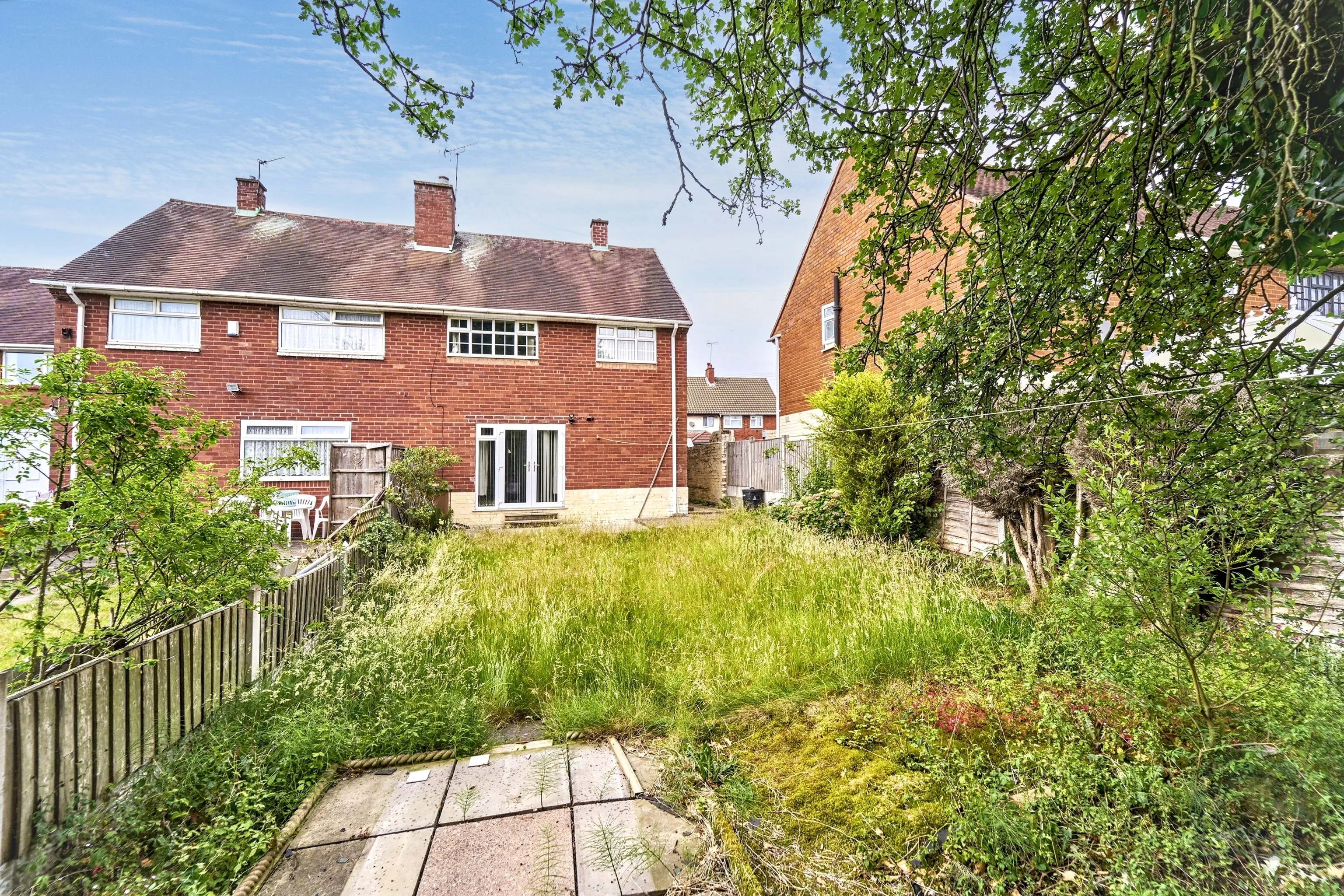 3 Bedroom Semi-Detached in Walsall