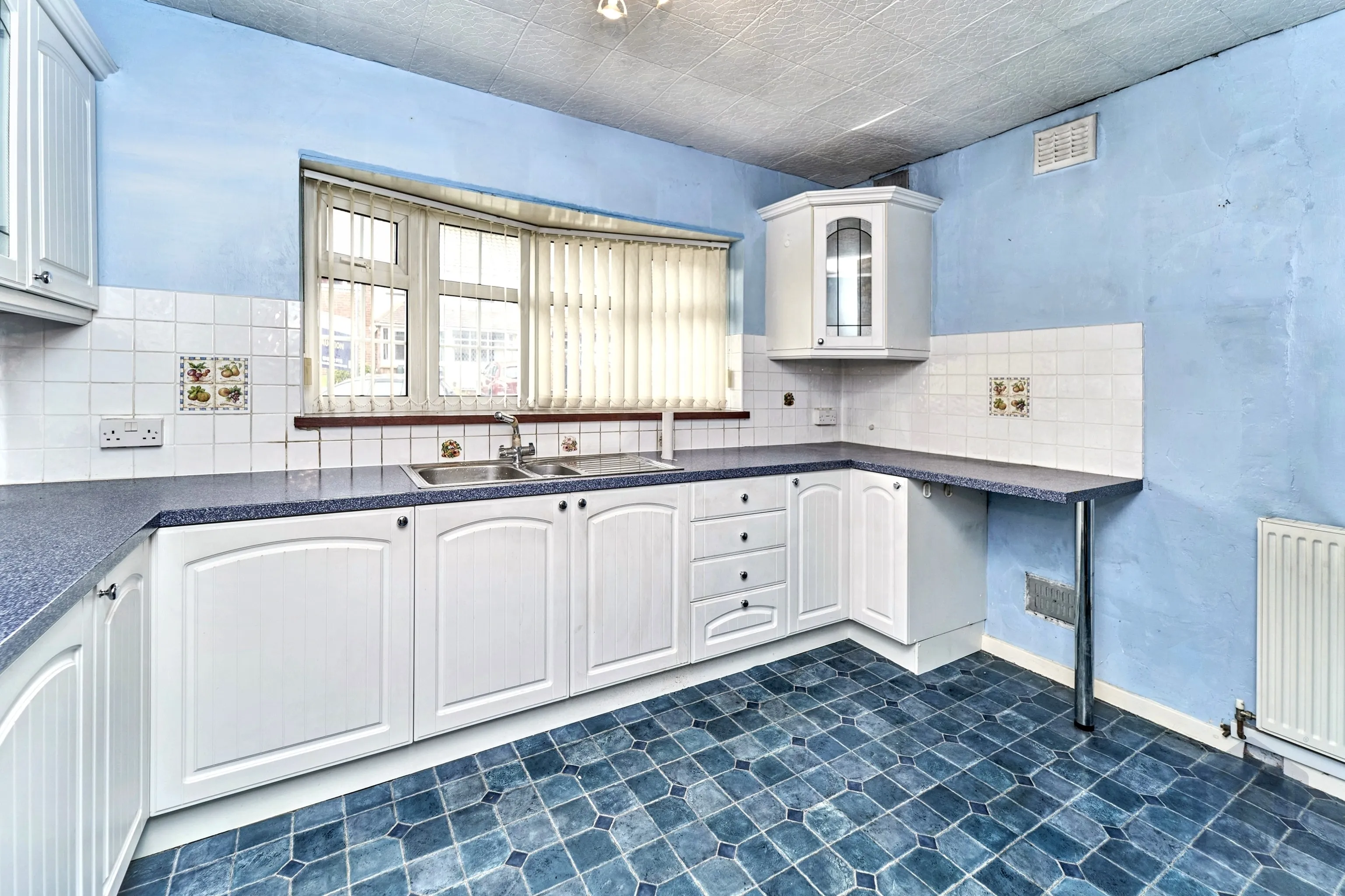 3 Bedroom Semi-Detached in Walsall