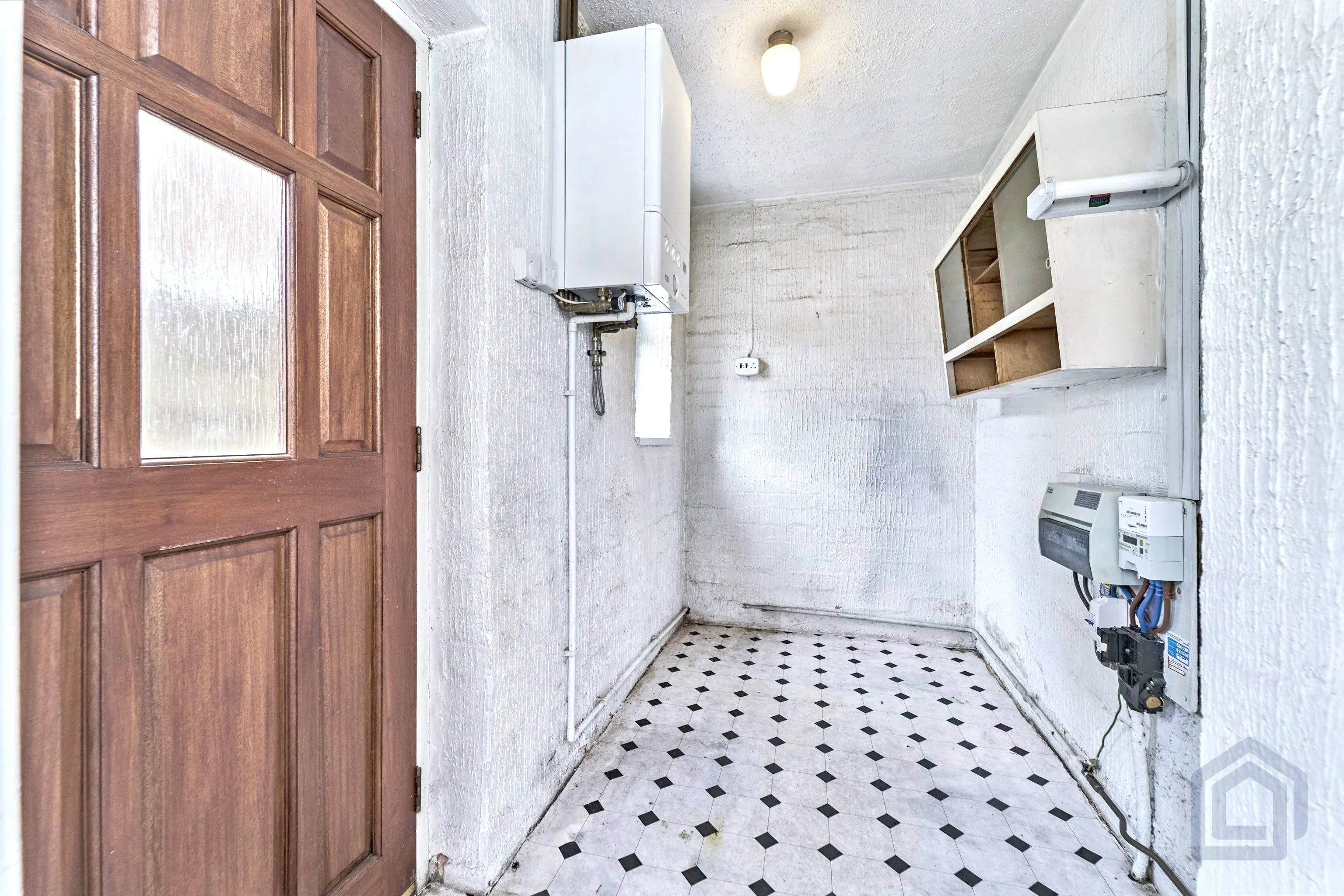3 Bedroom Semi-Detached in Walsall