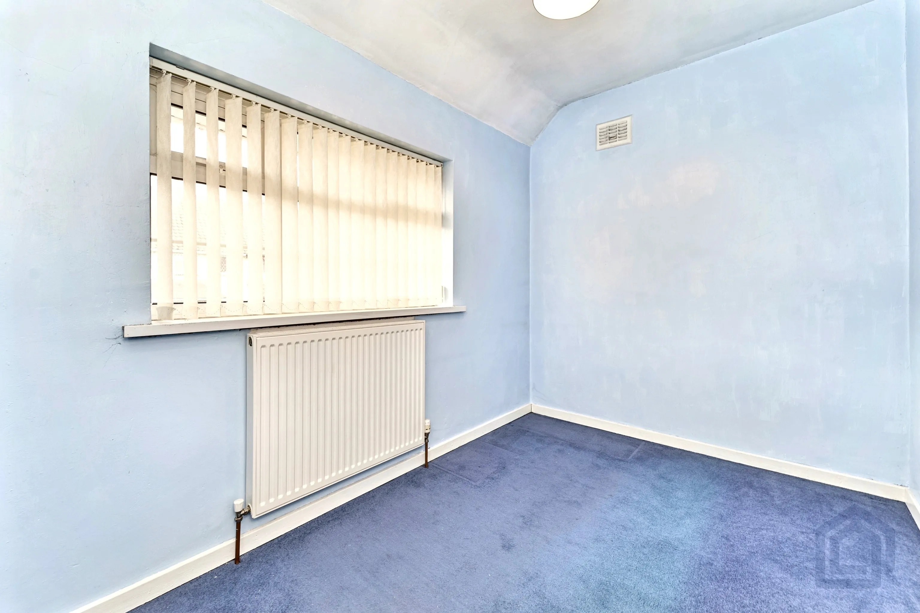 3 Bedroom Semi-Detached in Walsall