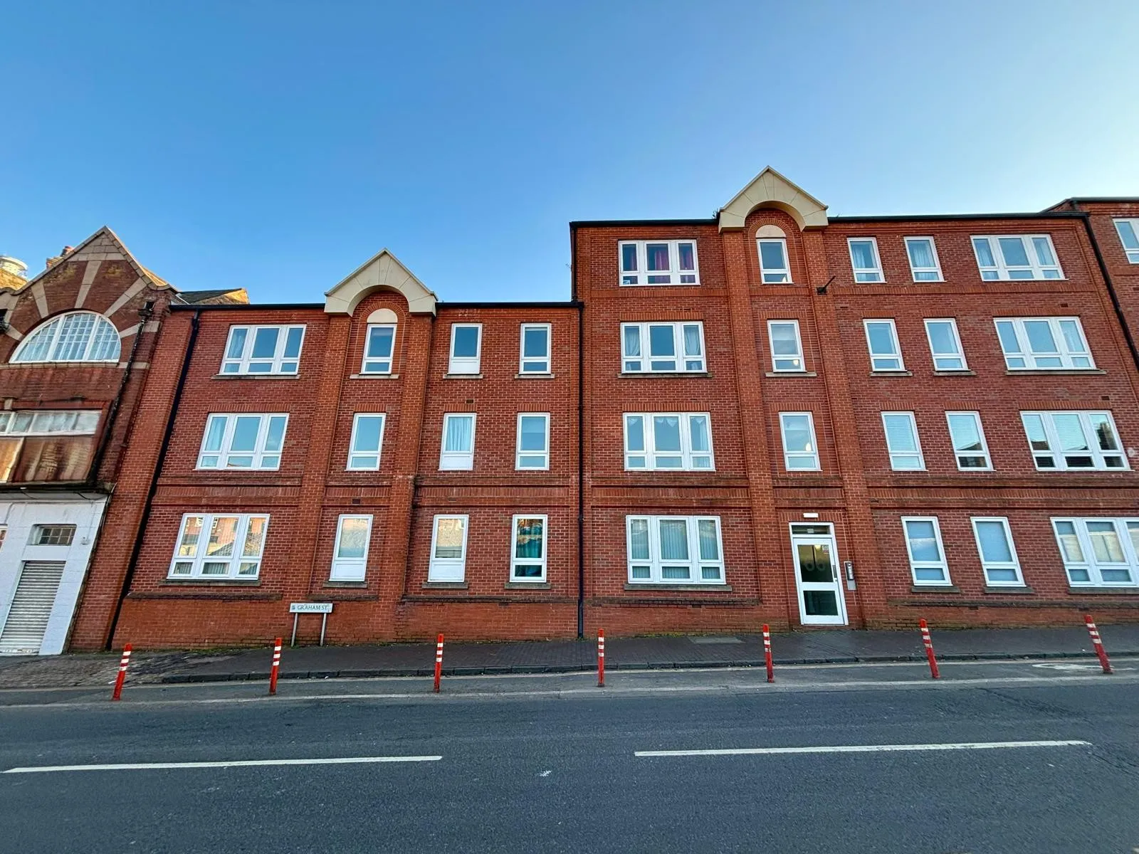 2 Bedroom Apartment in Jewellery Quarter