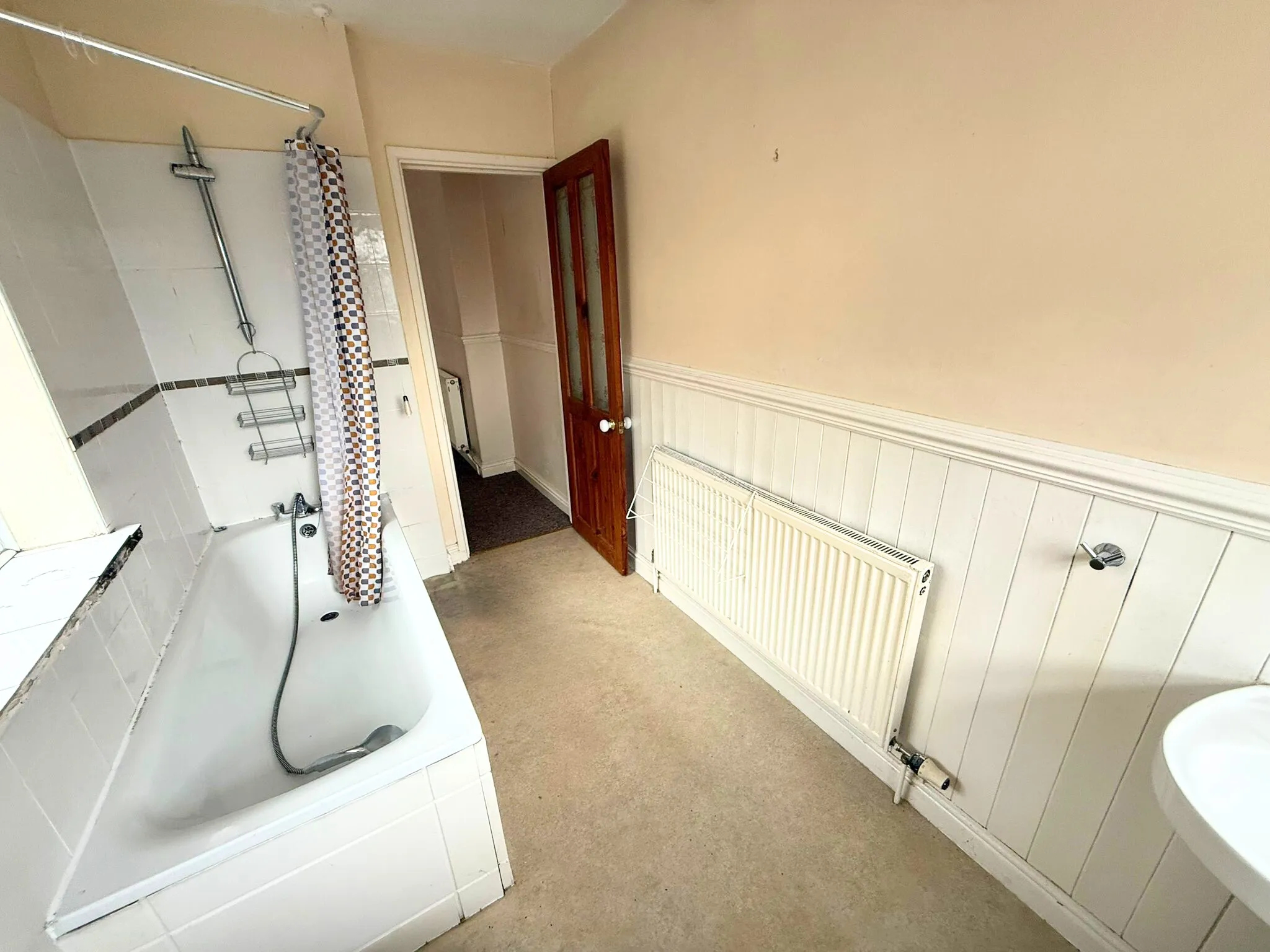 2 Bedroom End Terrace in Worcester