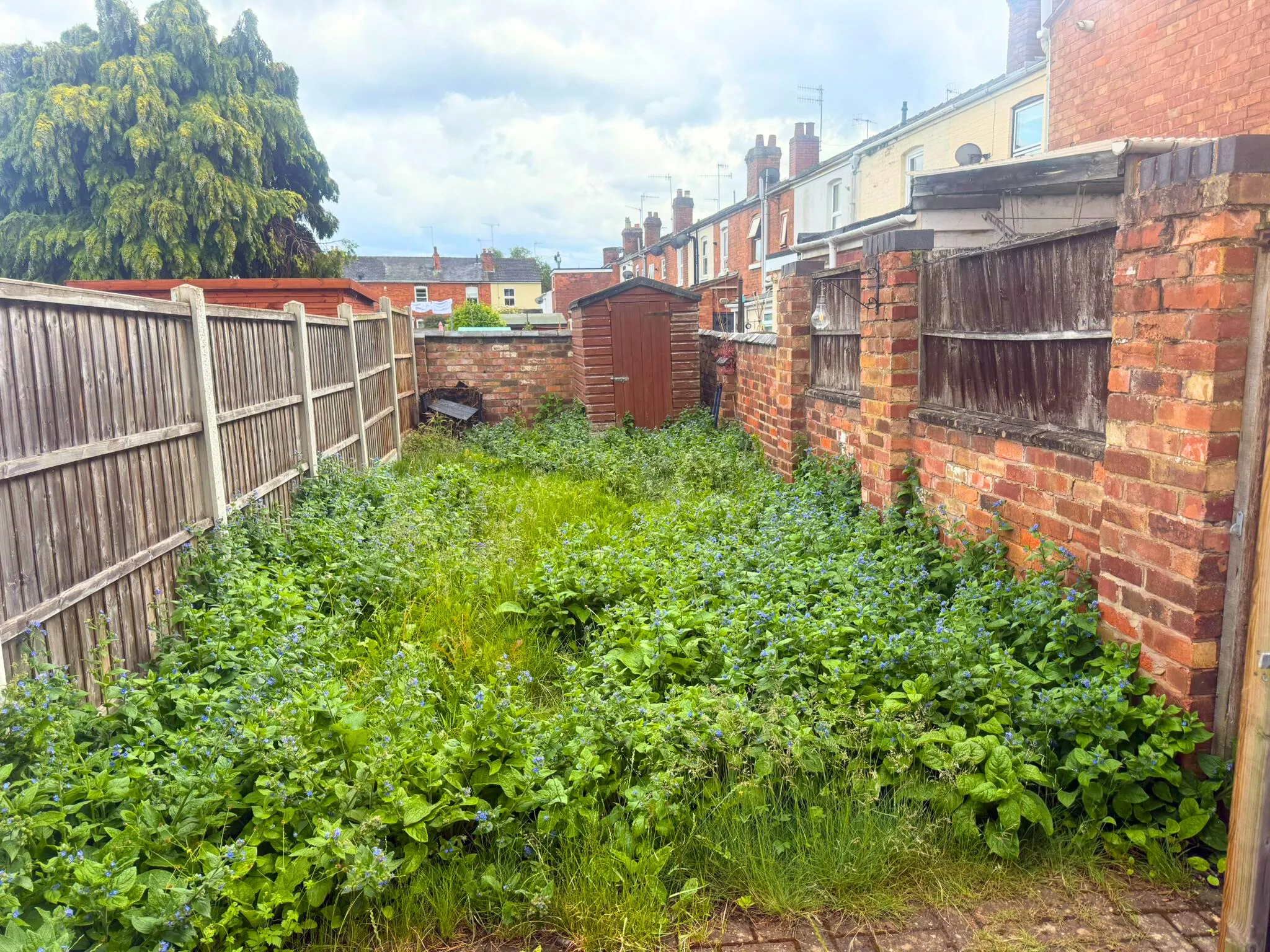 2 Bedroom End Terrace in Worcester