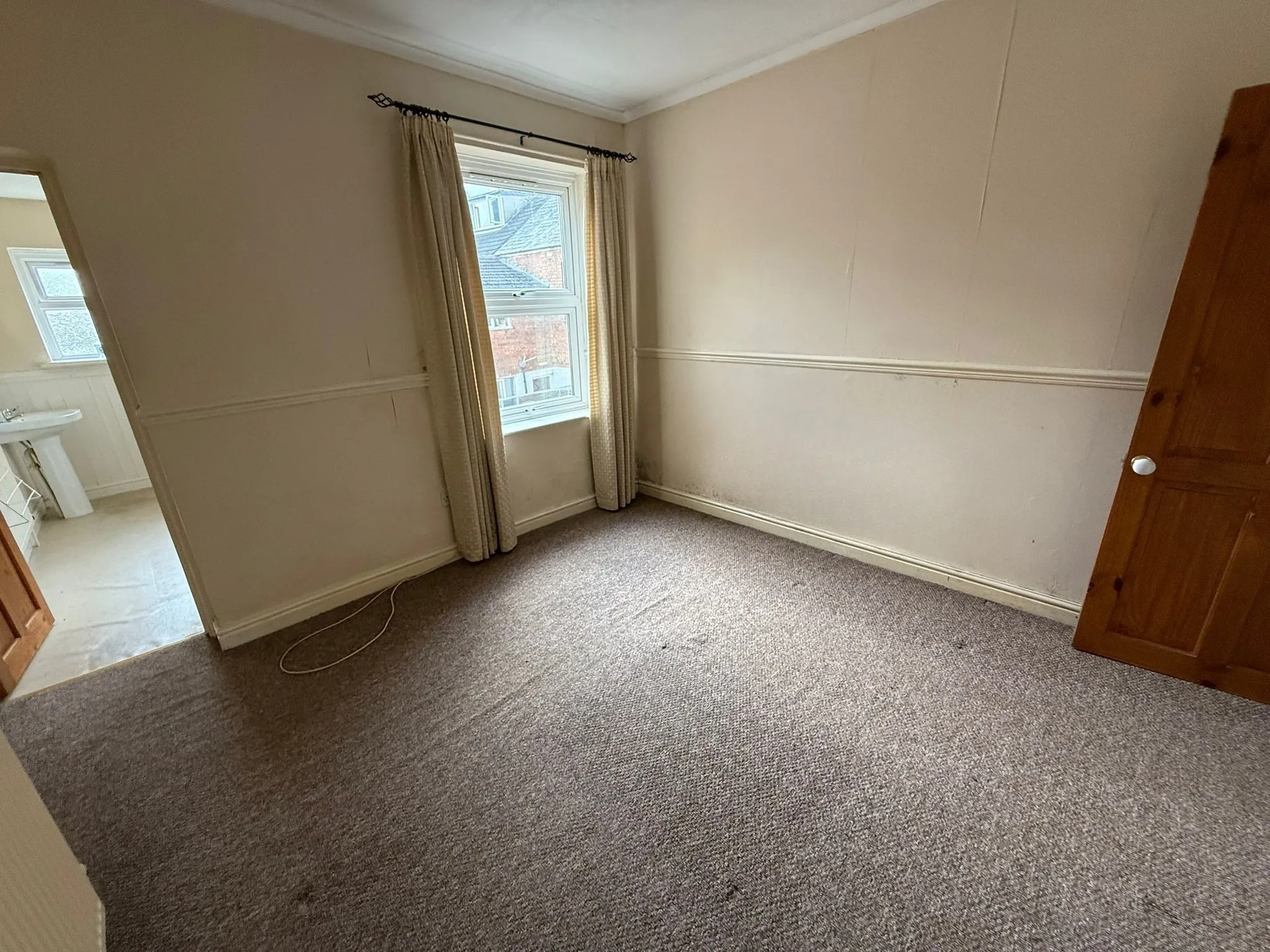 2 Bedroom End Terrace in Worcester