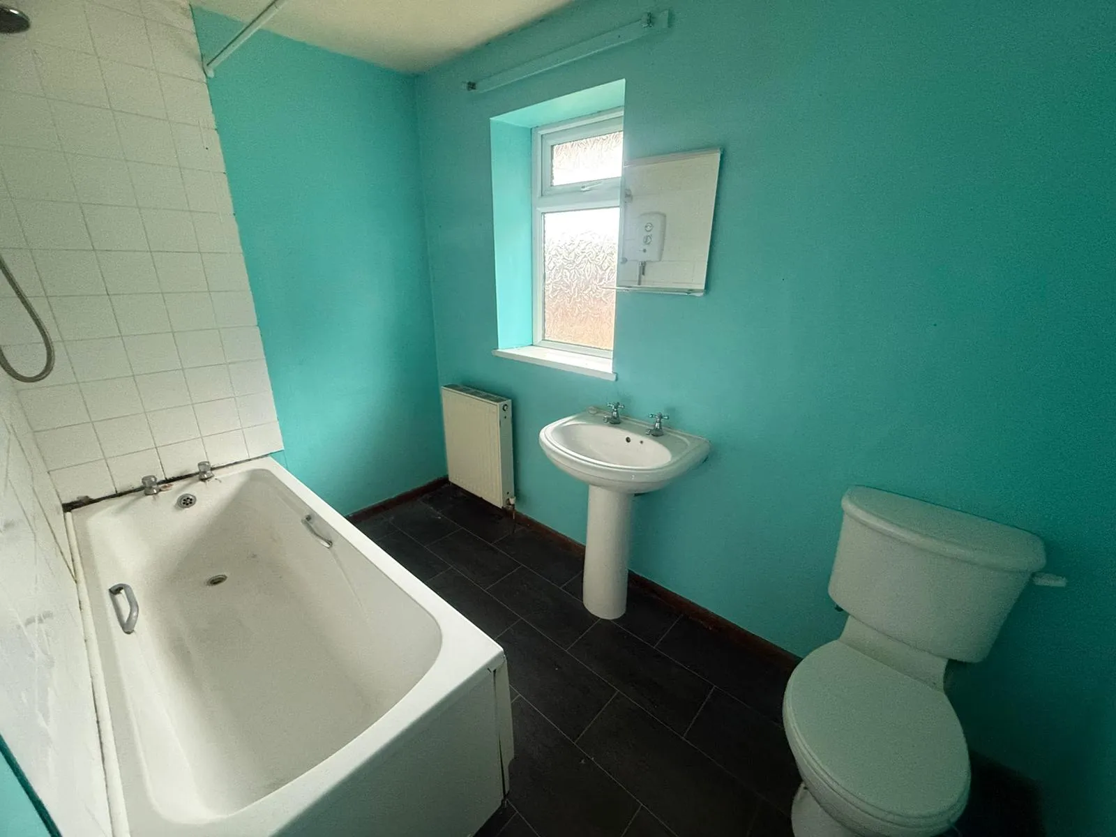3 Bedroom Semi Detached in Stoke-on-Trent
