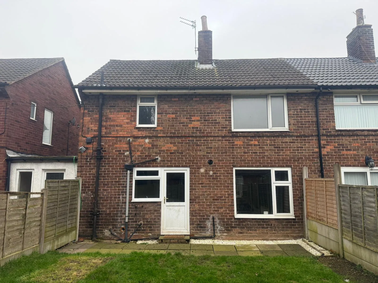 3 Bedroom Semi Detached in Stoke-on-Trent