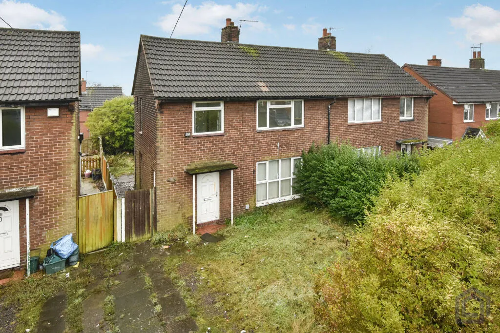 3 Bedroom Semi-Detached in Kidsgrove