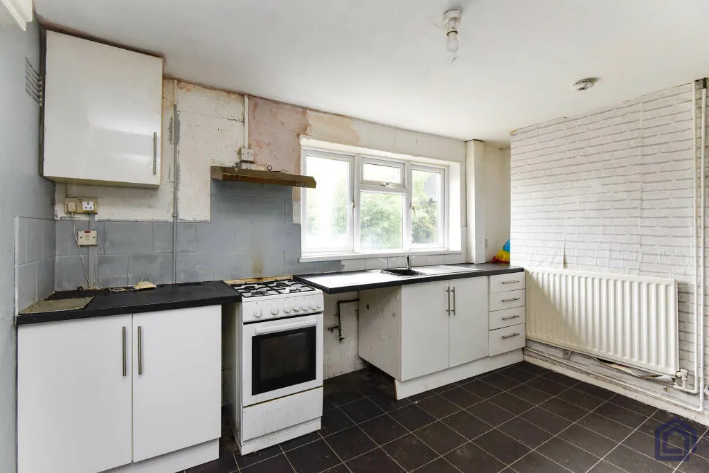 3 Bedroom Semi-Detached in Kidsgrove