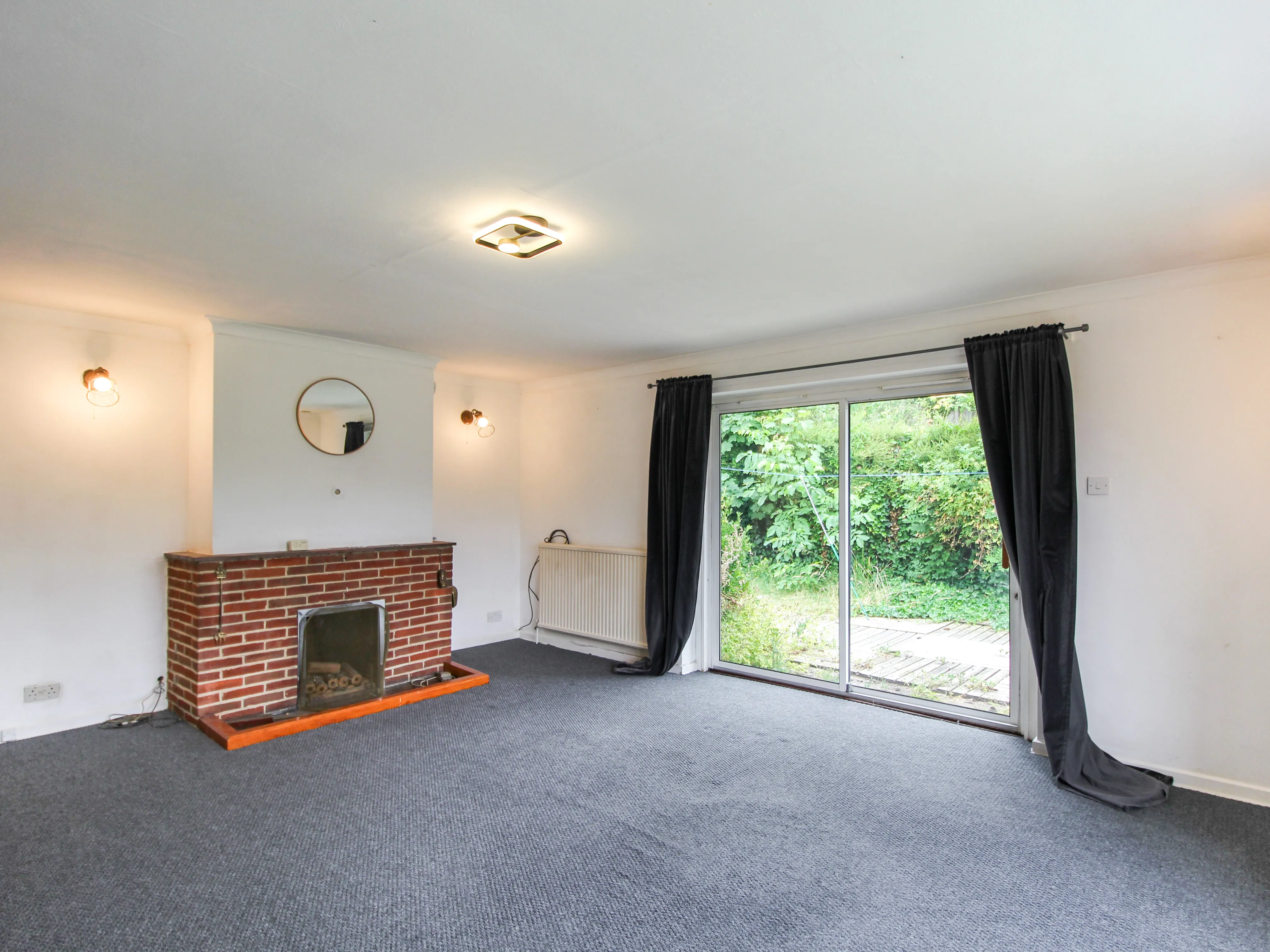 3 Bedroom Detached with Planning Permission in Newbury