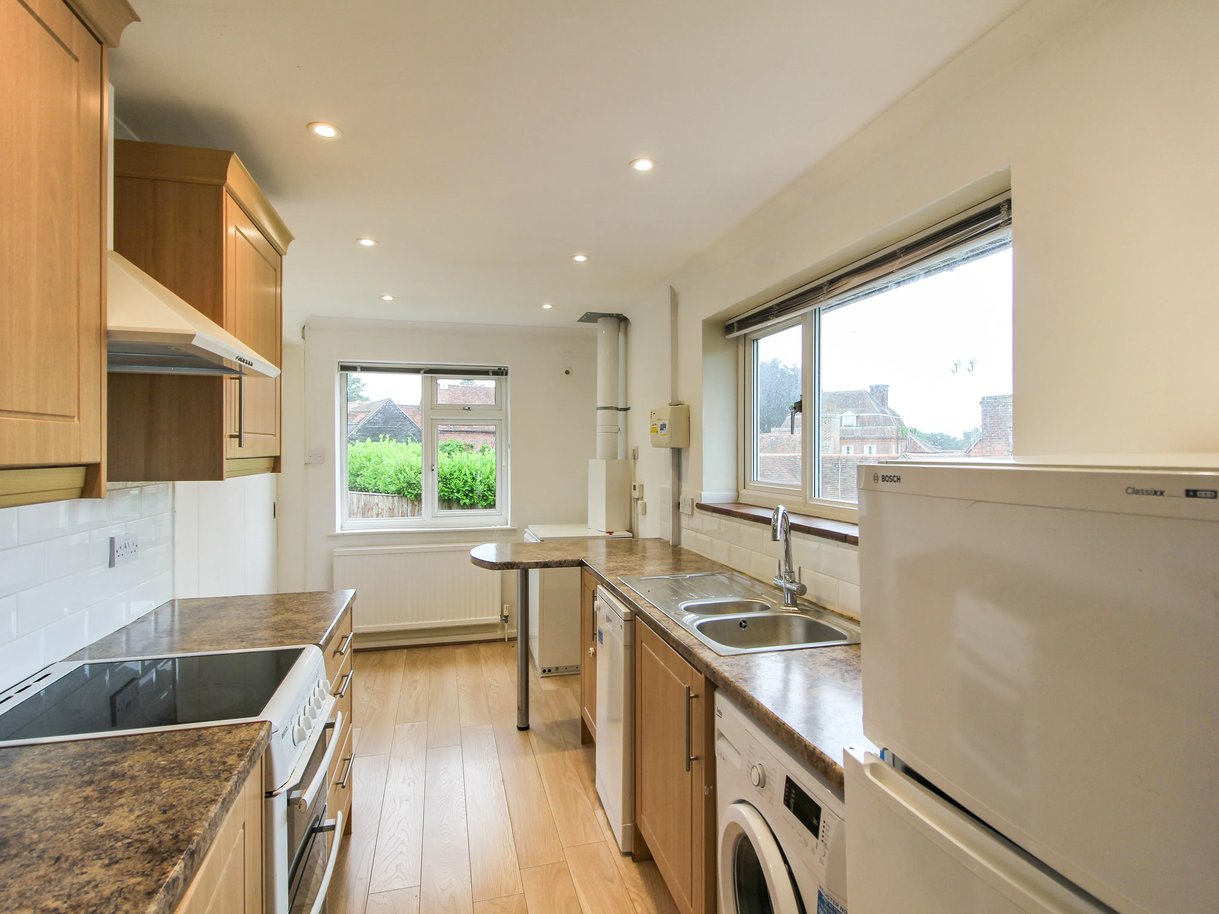 3 Bedroom Detached with Planning Permission in Newbury