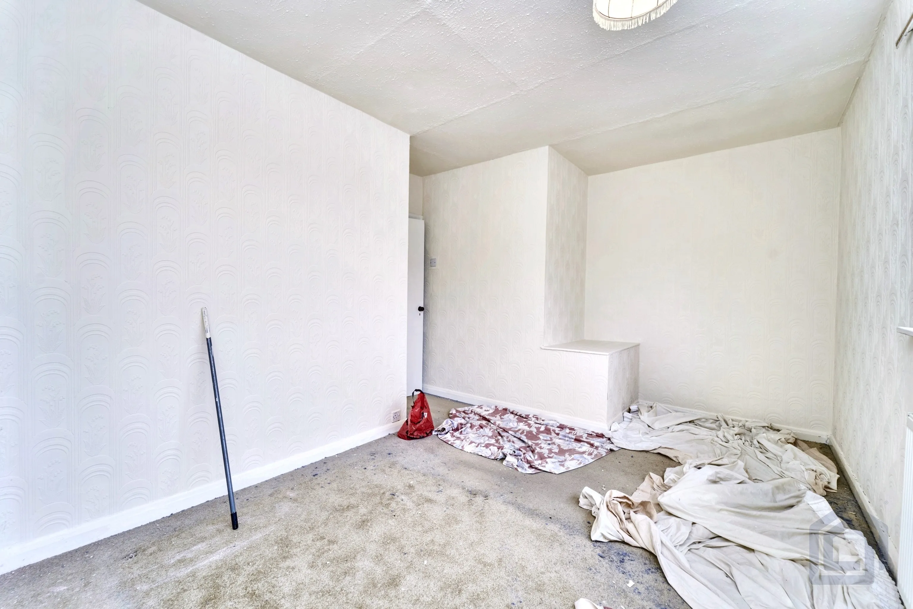 3 Bedroom Semi-Detached in Wolverhampton