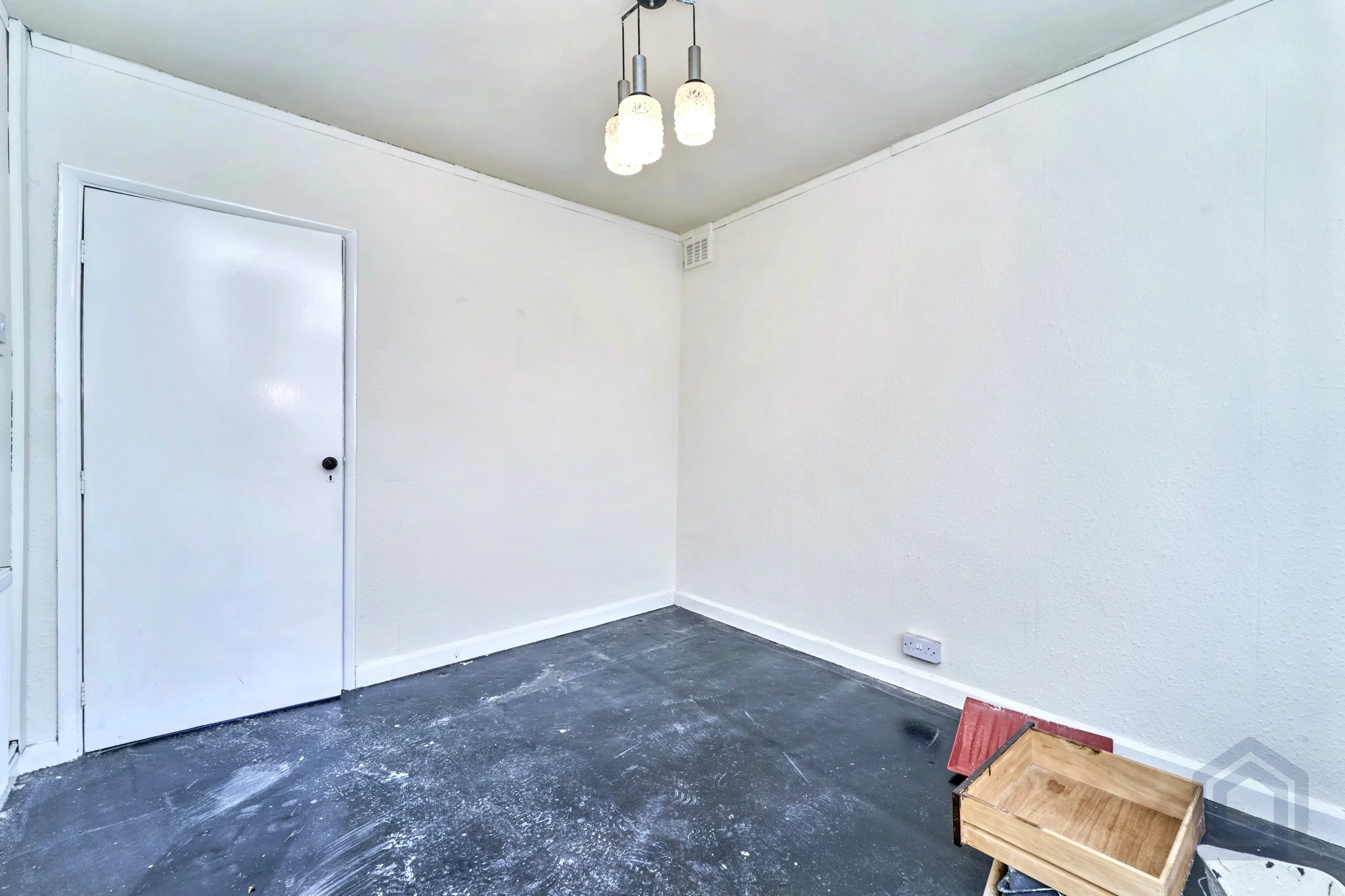 3 Bedroom Semi-Detached in Wolverhampton