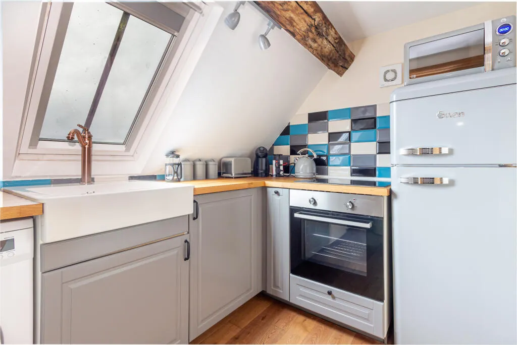 5 Bedroom Block of 3 Apartments in Herefordshire