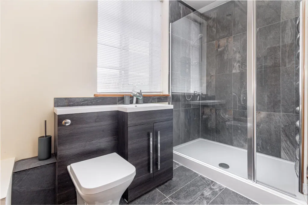 5 Bedroom Block of 3 Apartments in Herefordshire