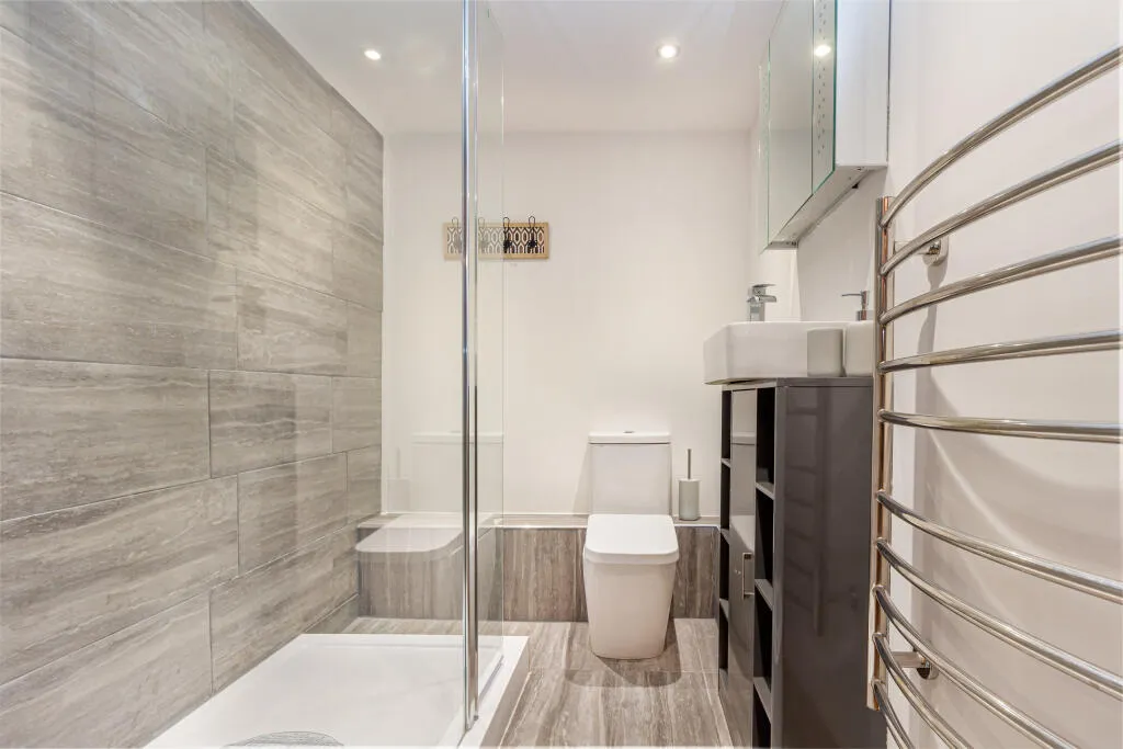5 Bedroom Block of 3 Apartments in Herefordshire