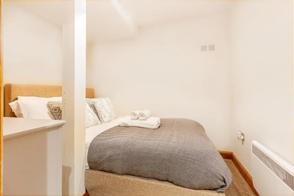 5 Bedroom Block of 3 Apartments in Herefordshire
