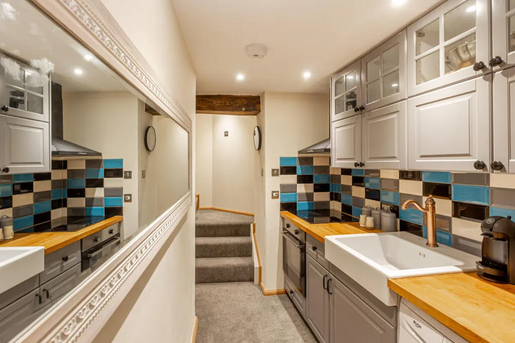 5 Bedroom Block of 3 Apartments in Herefordshire