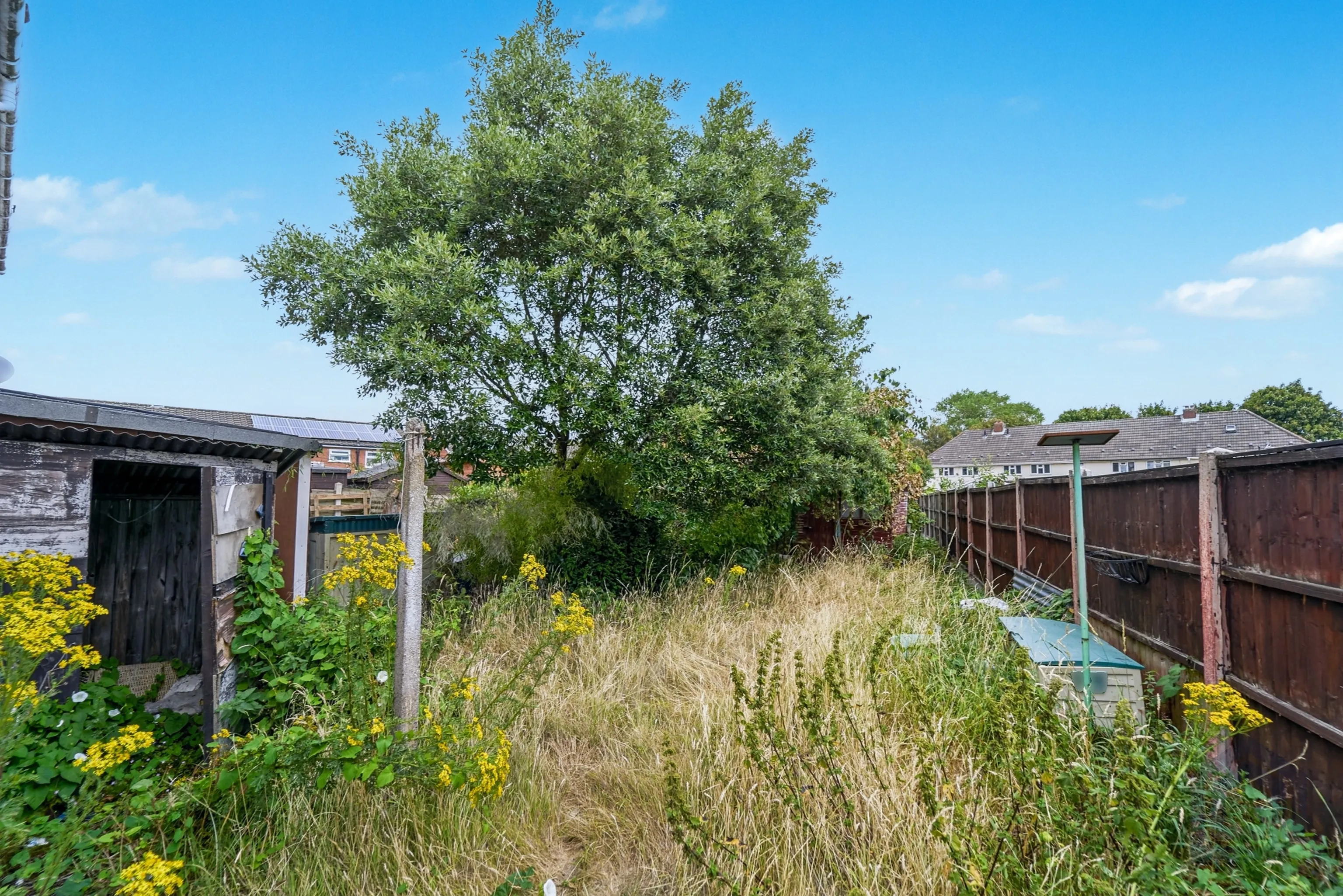 2 Bedroom semi-detached in Ettingshall