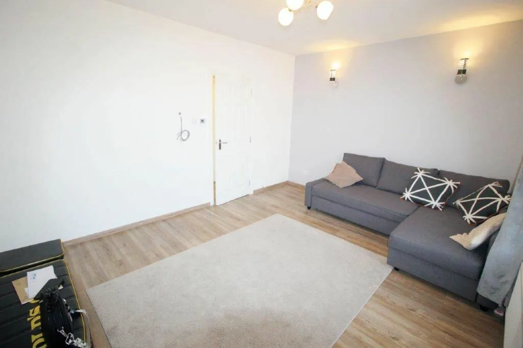 2 Bedroom semi-detached in Willenhall