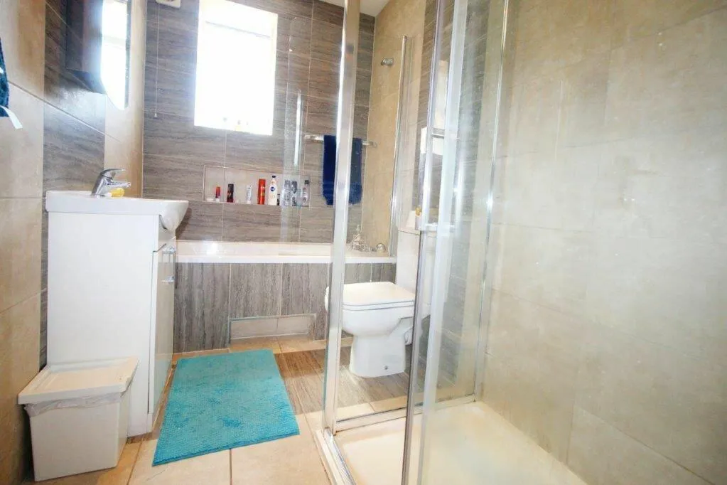 2 Bedroom semi-detached in Willenhall