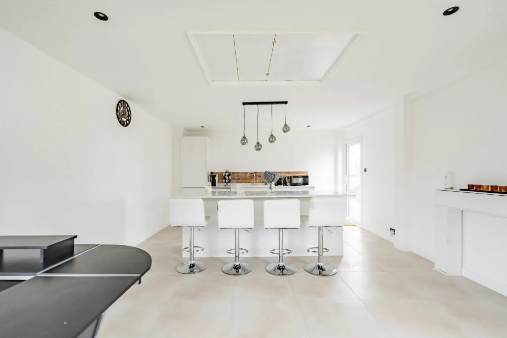 6 Bedroom Detached with private mooring in Great Yarmouth