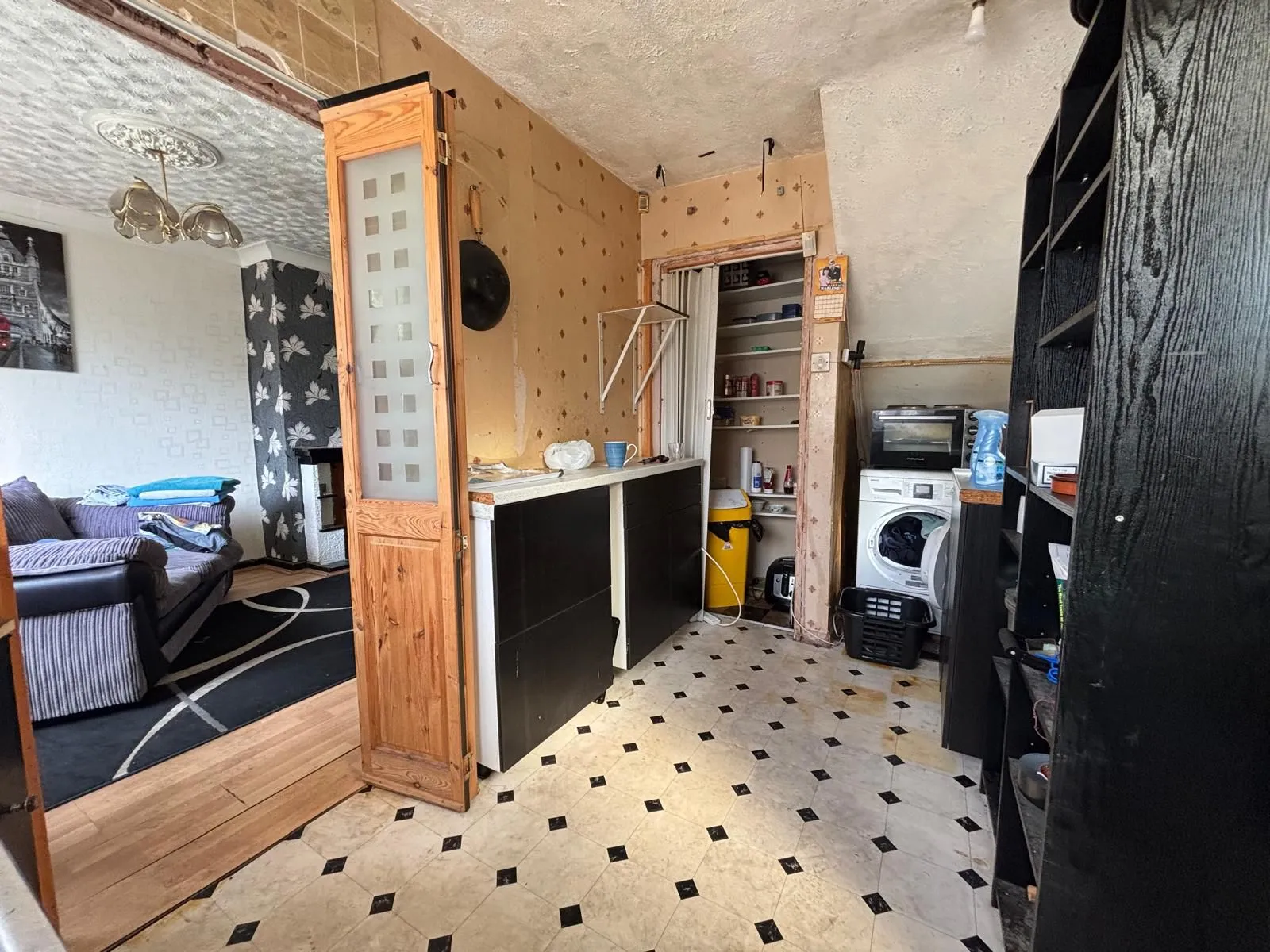 2 Bedroom Semi-Detached in Russells Hall