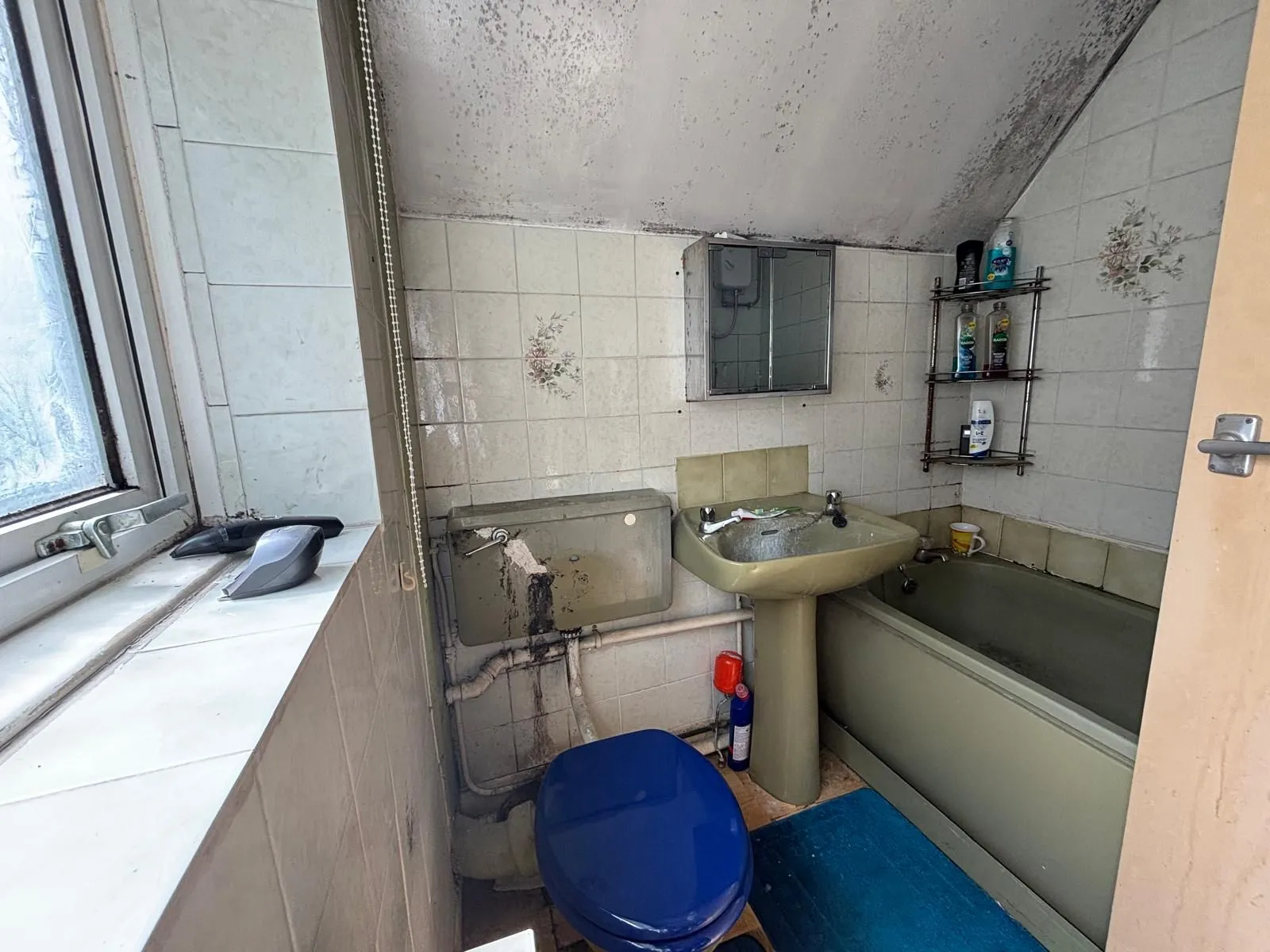 2 Bedroom Semi-Detached in Russells Hall