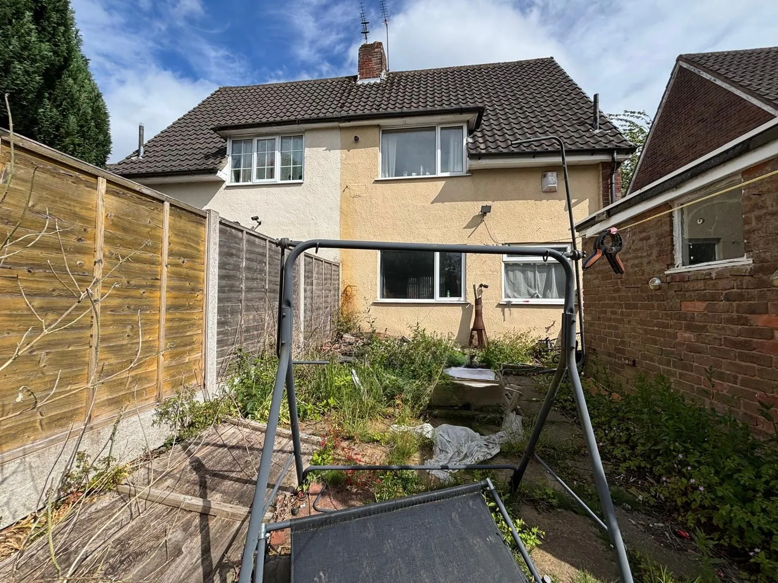 2 Bedroom Semi-Detached in Russells Hall