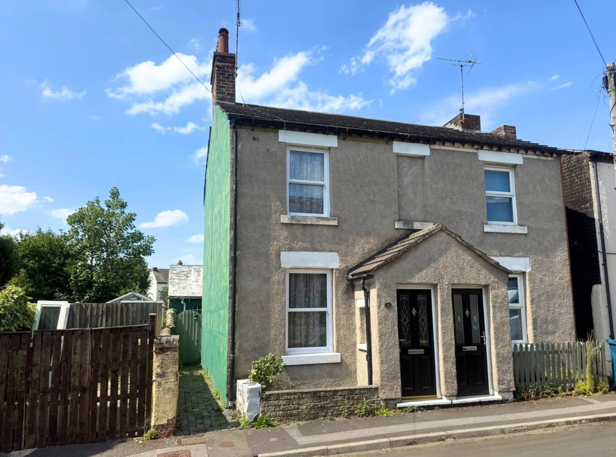 2 Bedroom Semi-Detached in Stafford