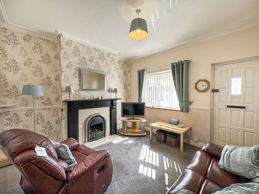 2 Bedroom Semi Detached in Dudley