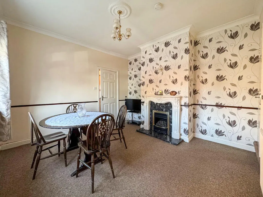 2 Bedroom Semi Detached in Dudley
