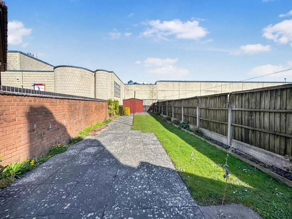 2 Bedroom Semi Detached in Dudley