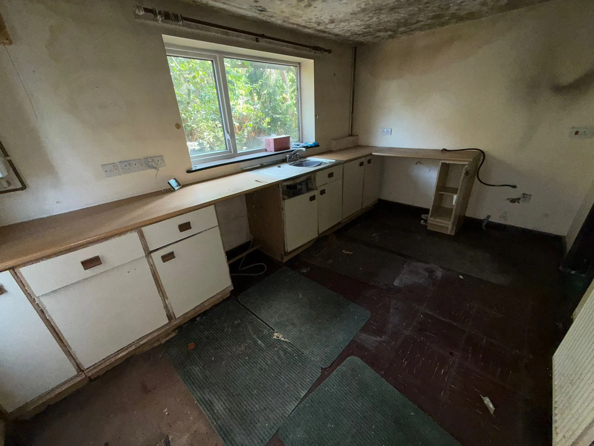 3 Bedroom Semi-Detached in Kidsgrove