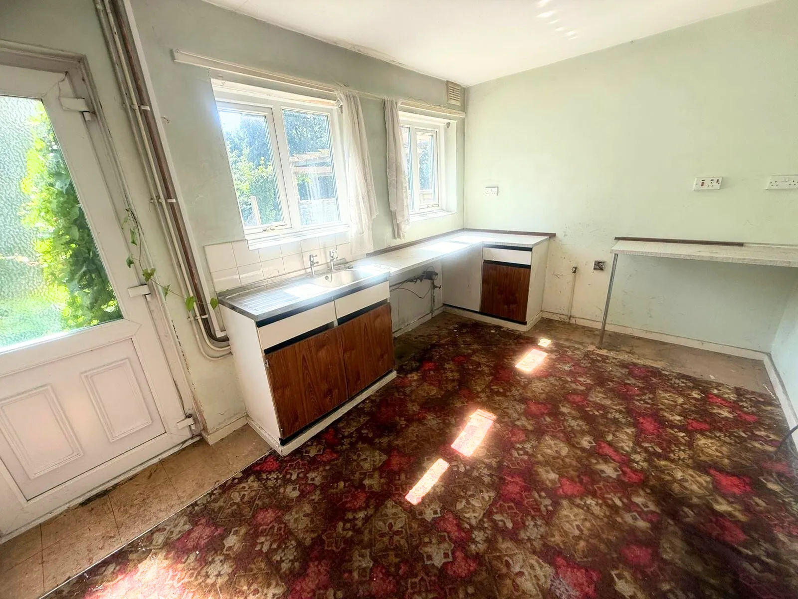 2 Bedroom Semi-Detached in Wolverhampton