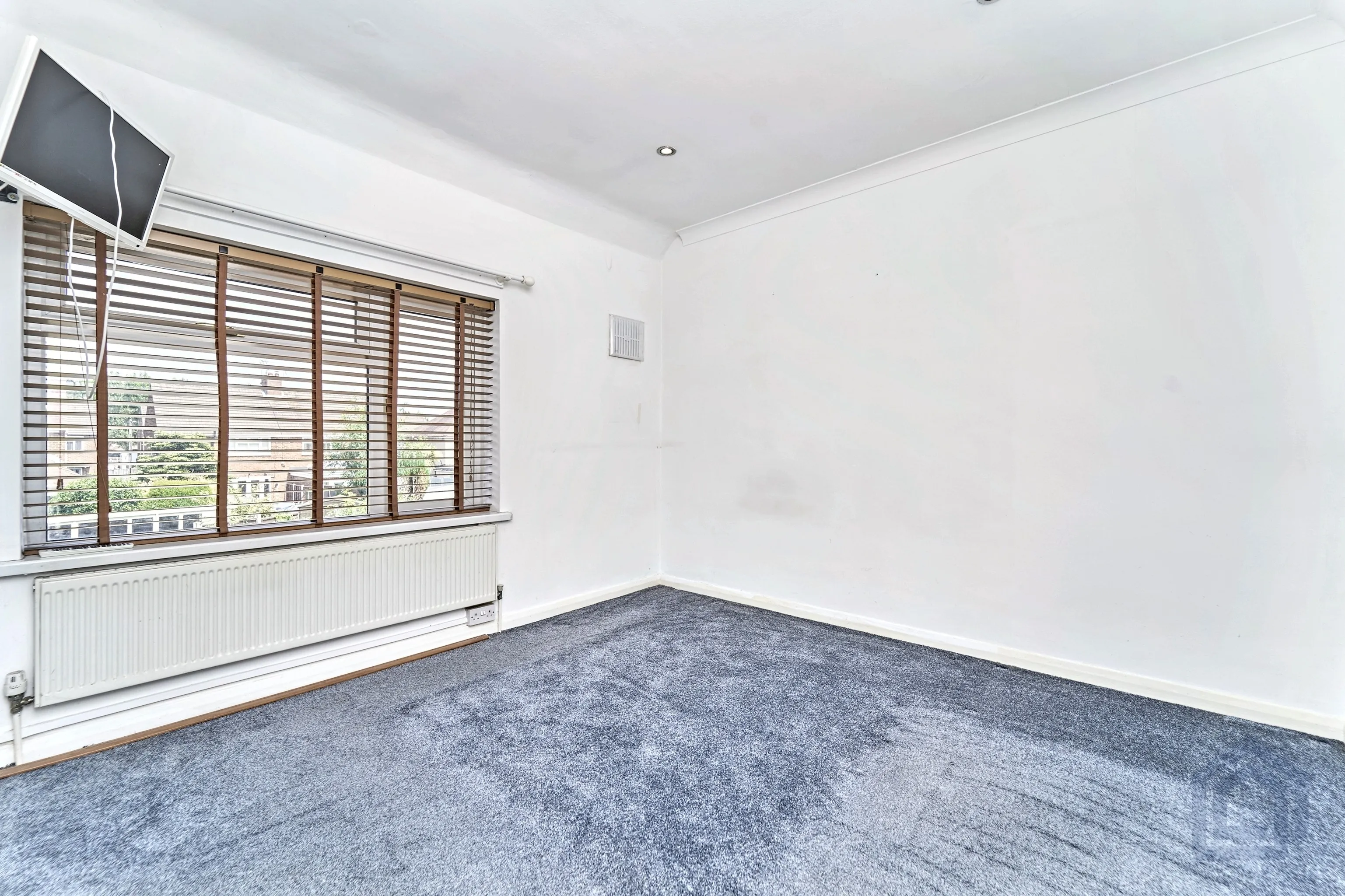 3 Bedroom Semi-Detached in Dudley
