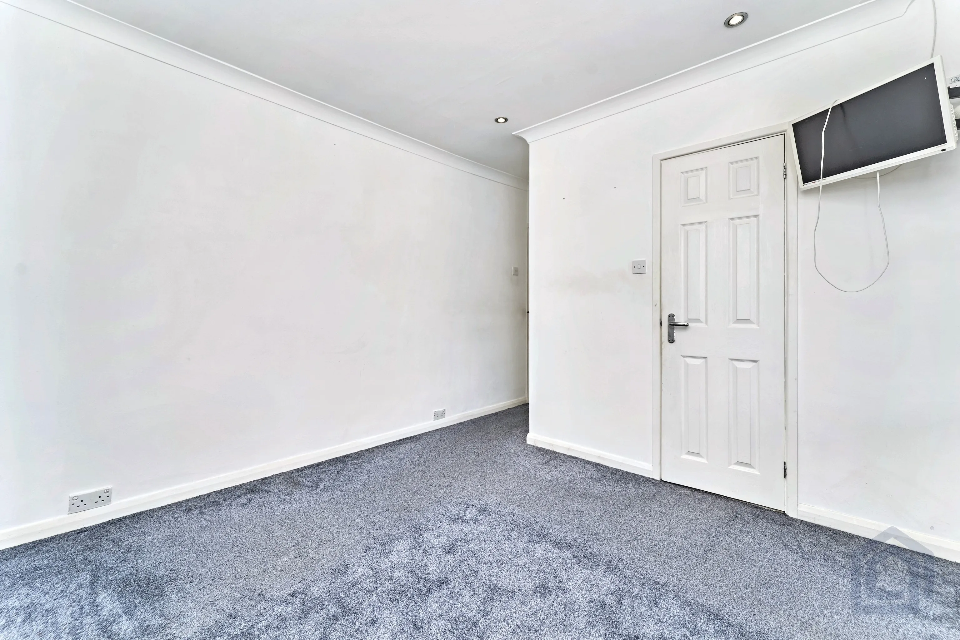 3 Bedroom Semi-Detached in Dudley