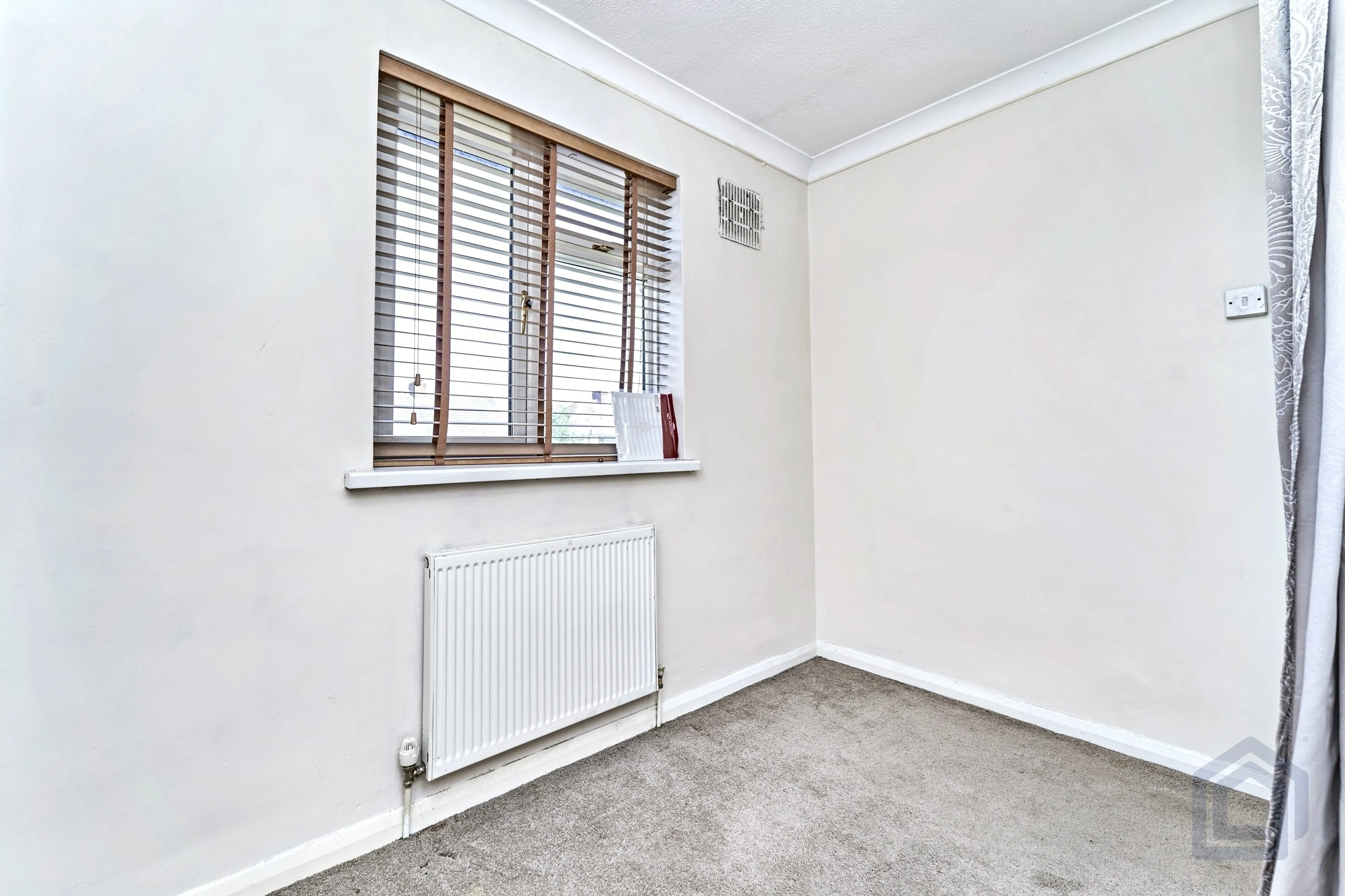 3 Bedroom Semi-Detached in Dudley